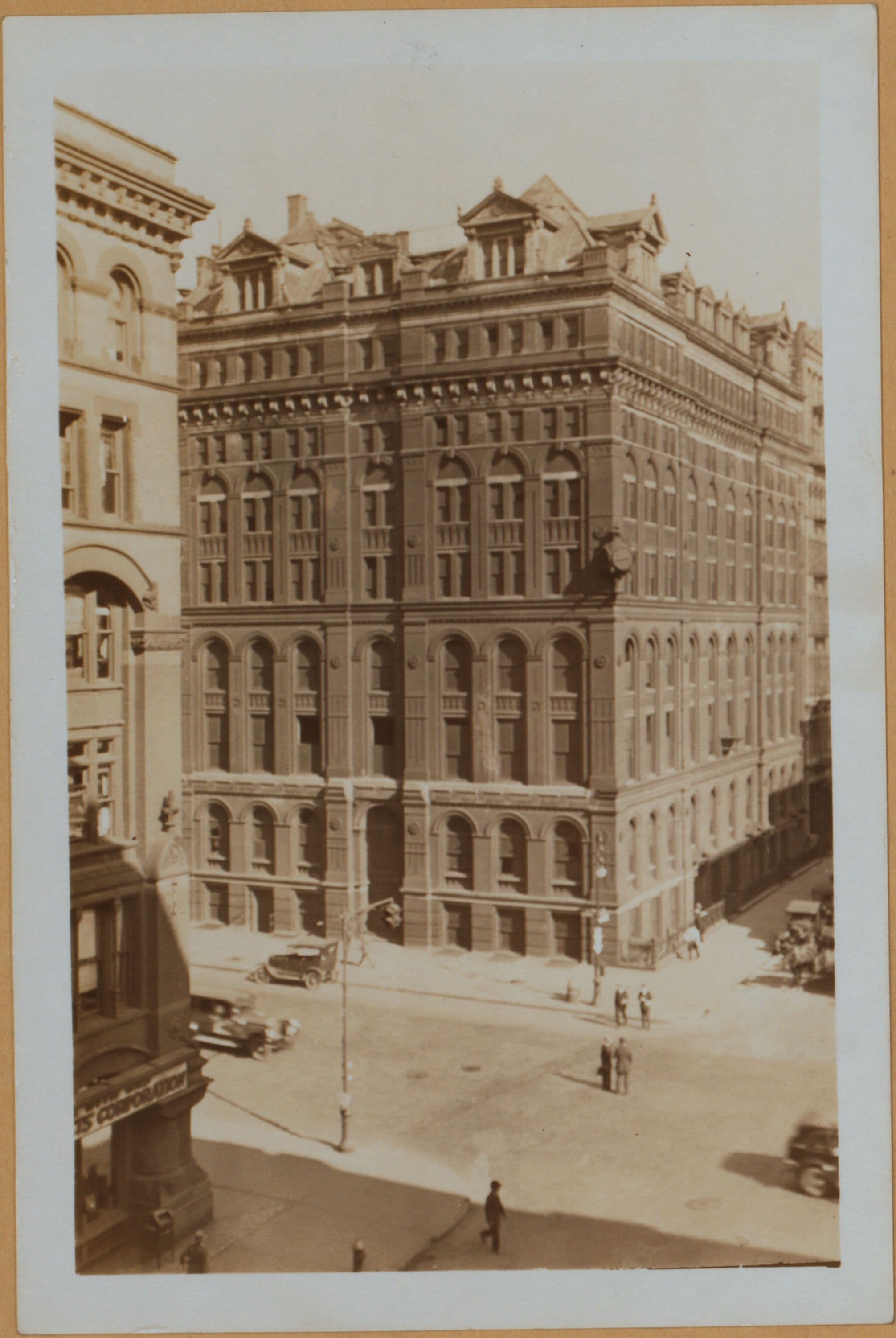 Manhattan: Lafayette Street - Great Jones Street