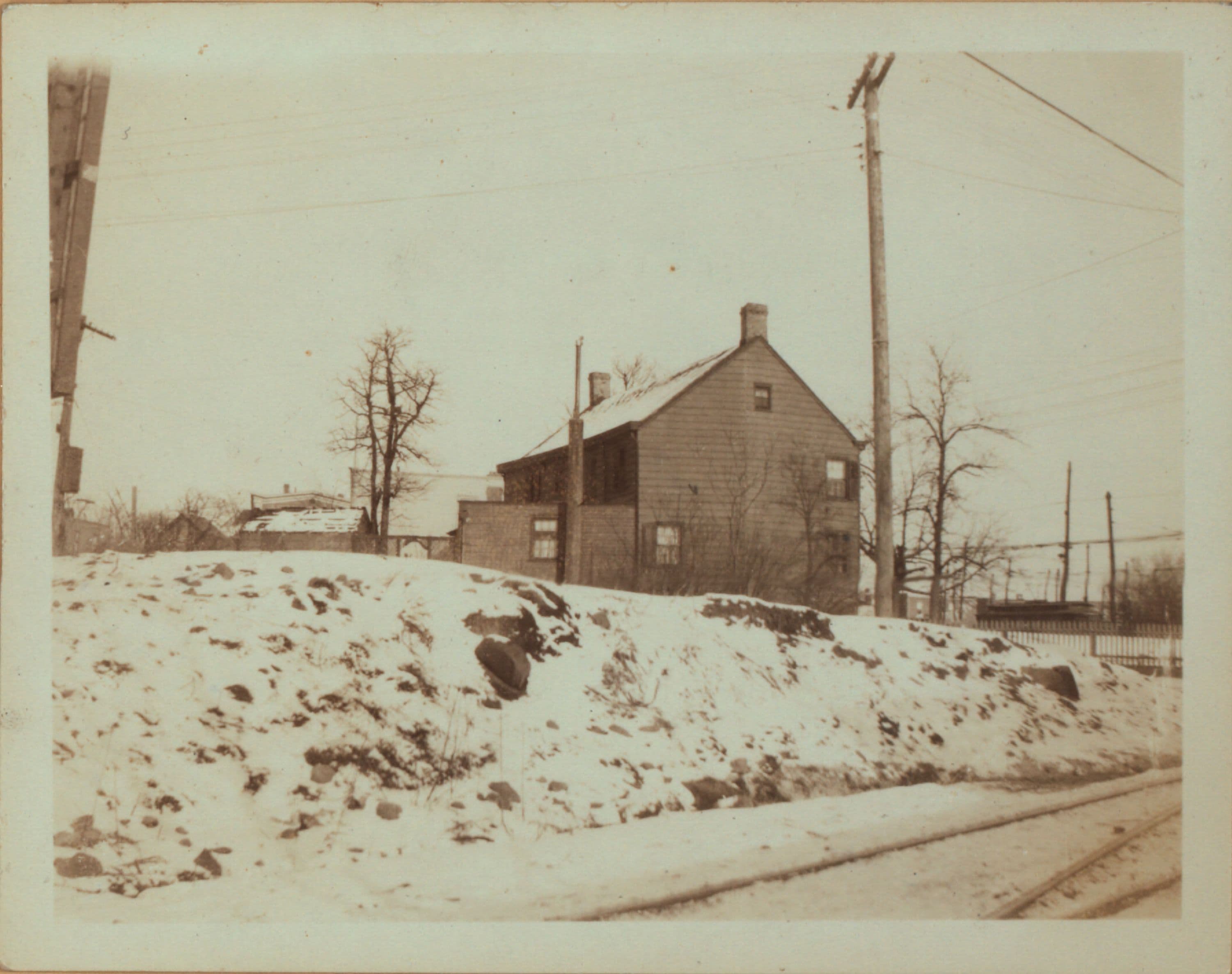 Queens: Grand Avenue - 68th Street