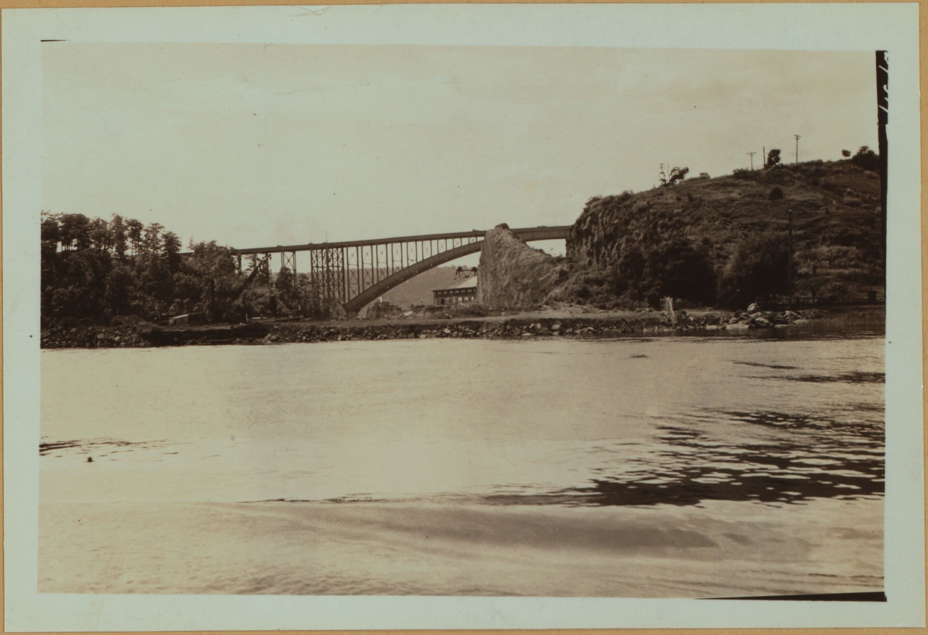 Harlem River - 218th Street (West) - Spuyten Duyvil.