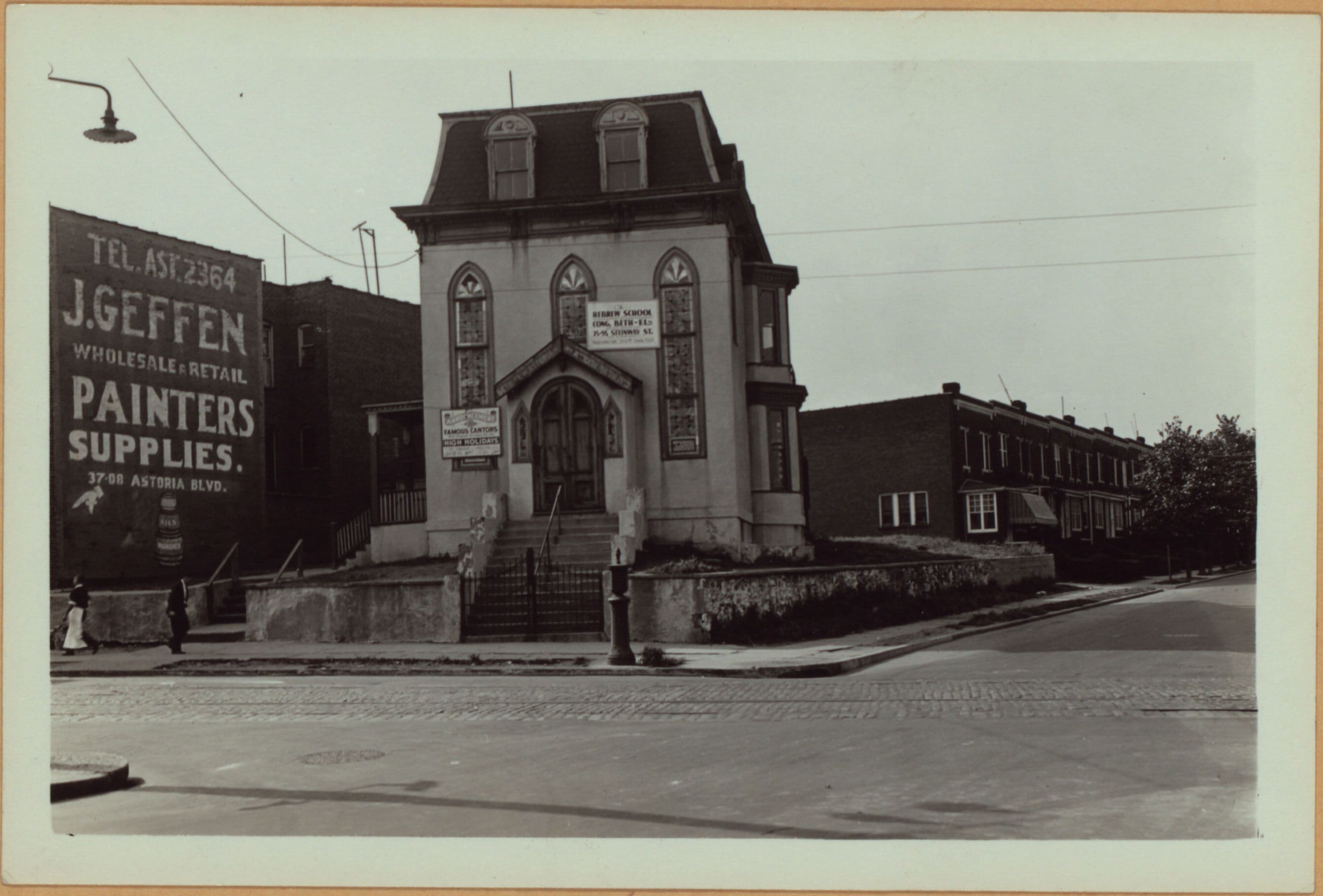 Queens: Astoria Boulevard - 37th Avenue, 1927–1934