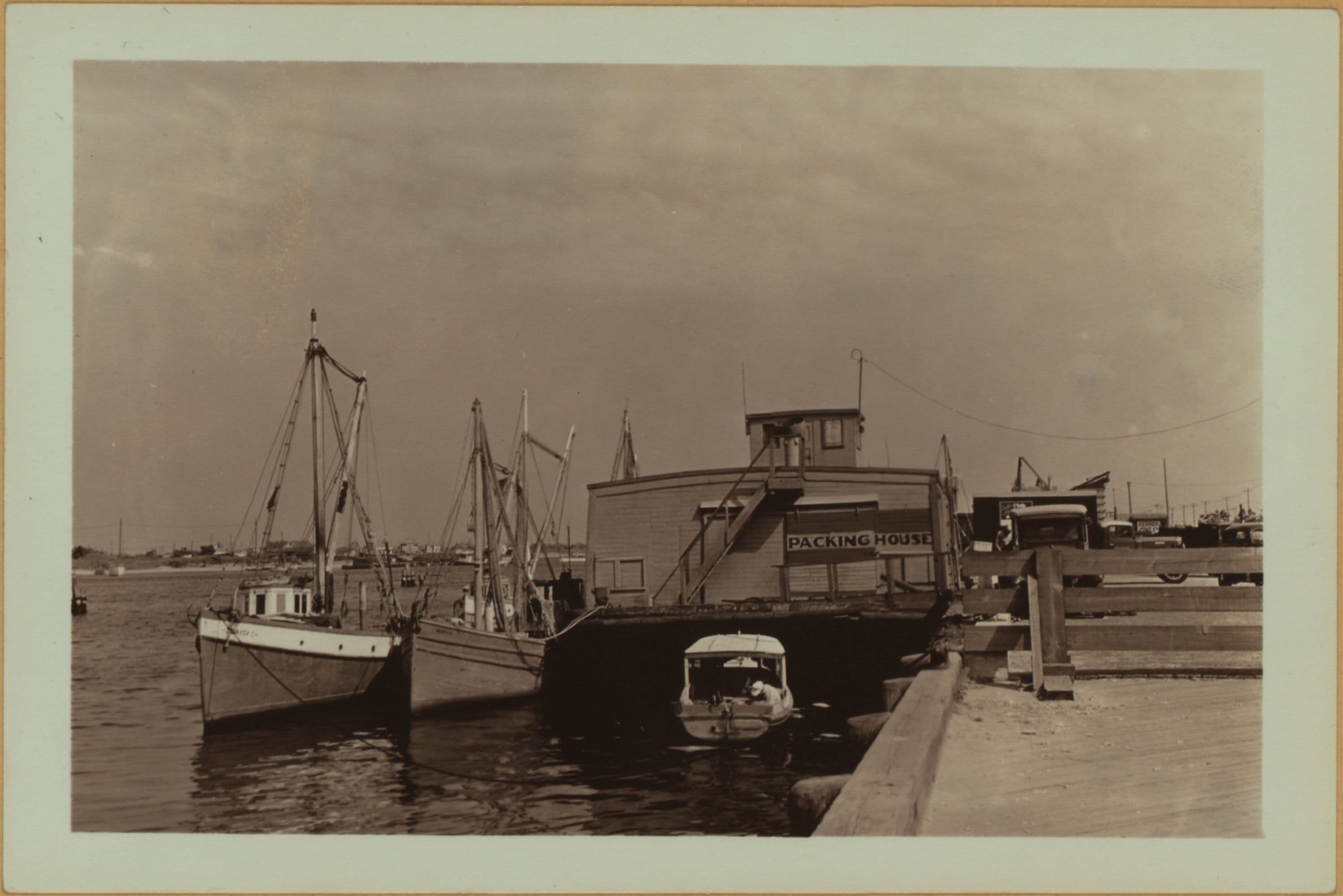 Mill Basin - Brooklyn - [Avenue U - Flatbush Avenue - Charley's.]