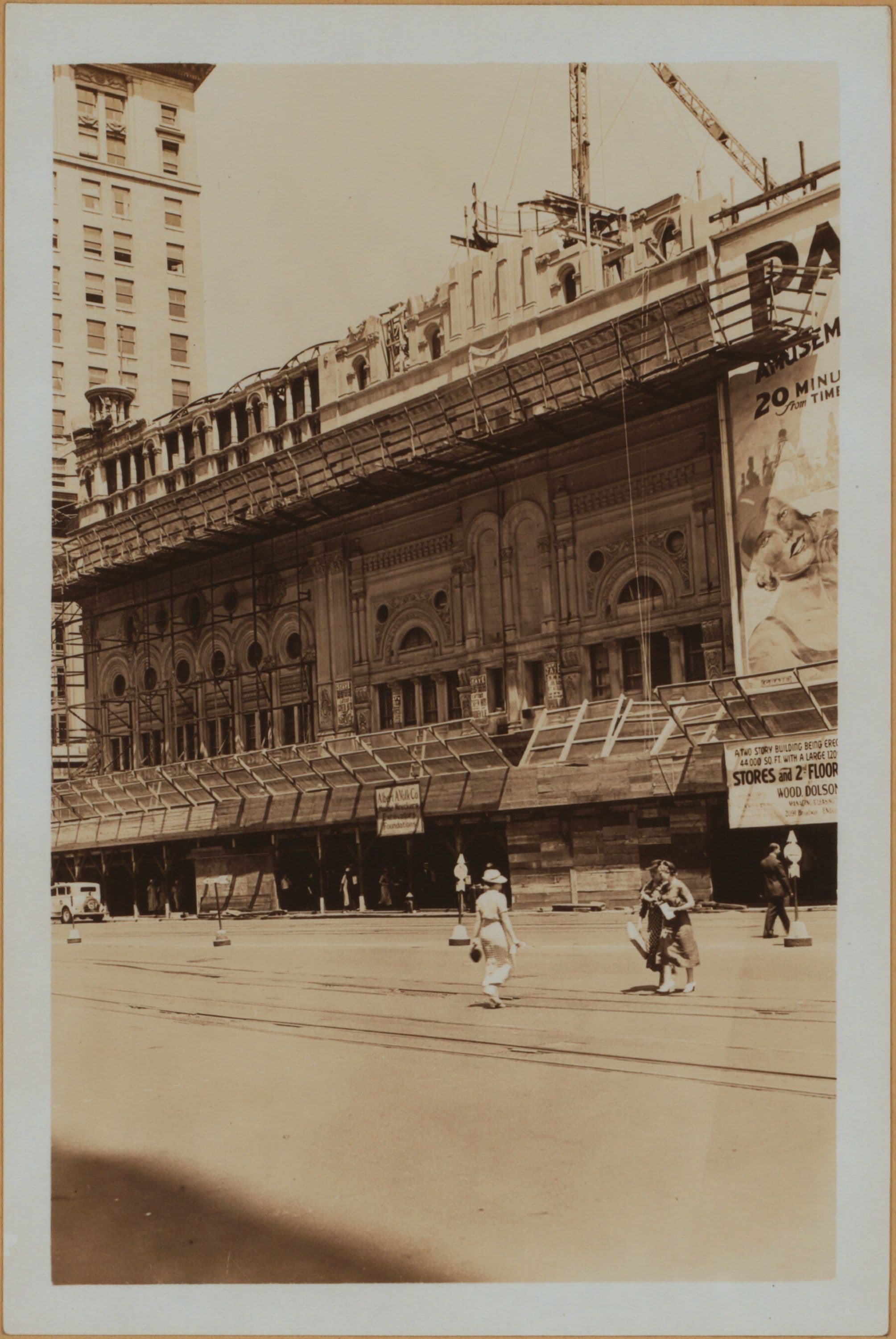 Manhattan: Broadway - 44th Street (West)