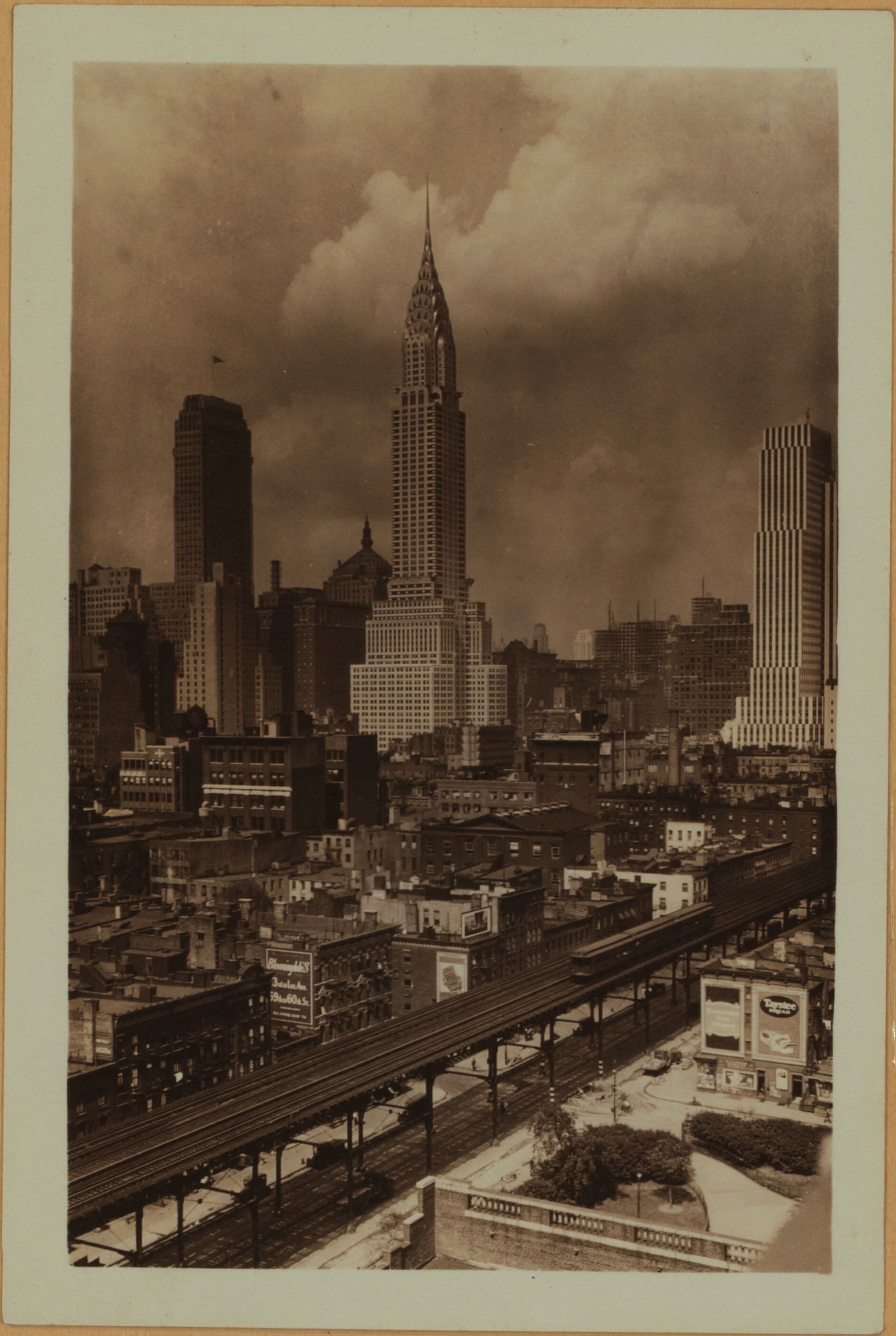 General view - [Manhattan - 34th Street (East) - Harriet Hubbard Ayer building.], 1930