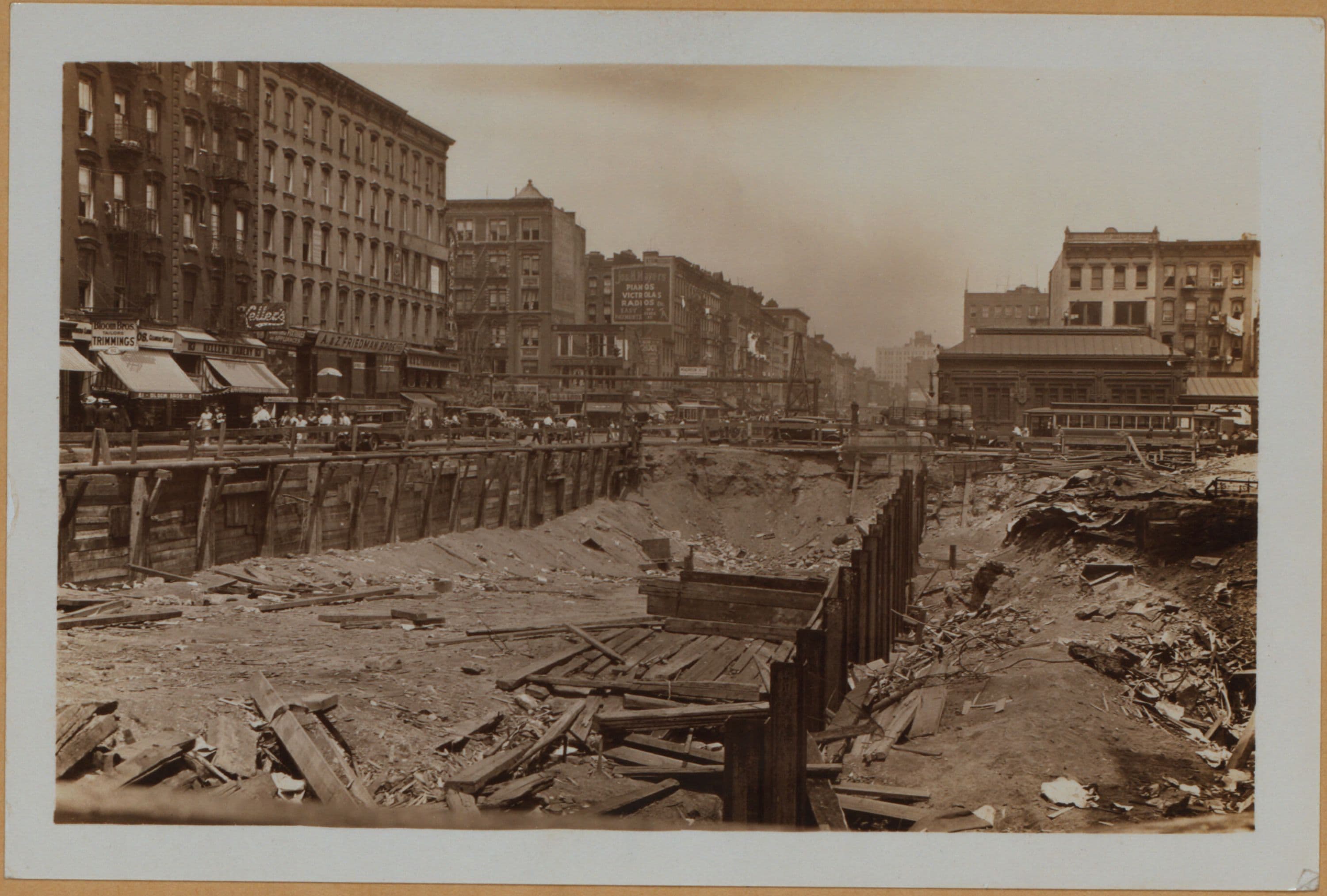 Manhattan: Essex Street - Broome Street