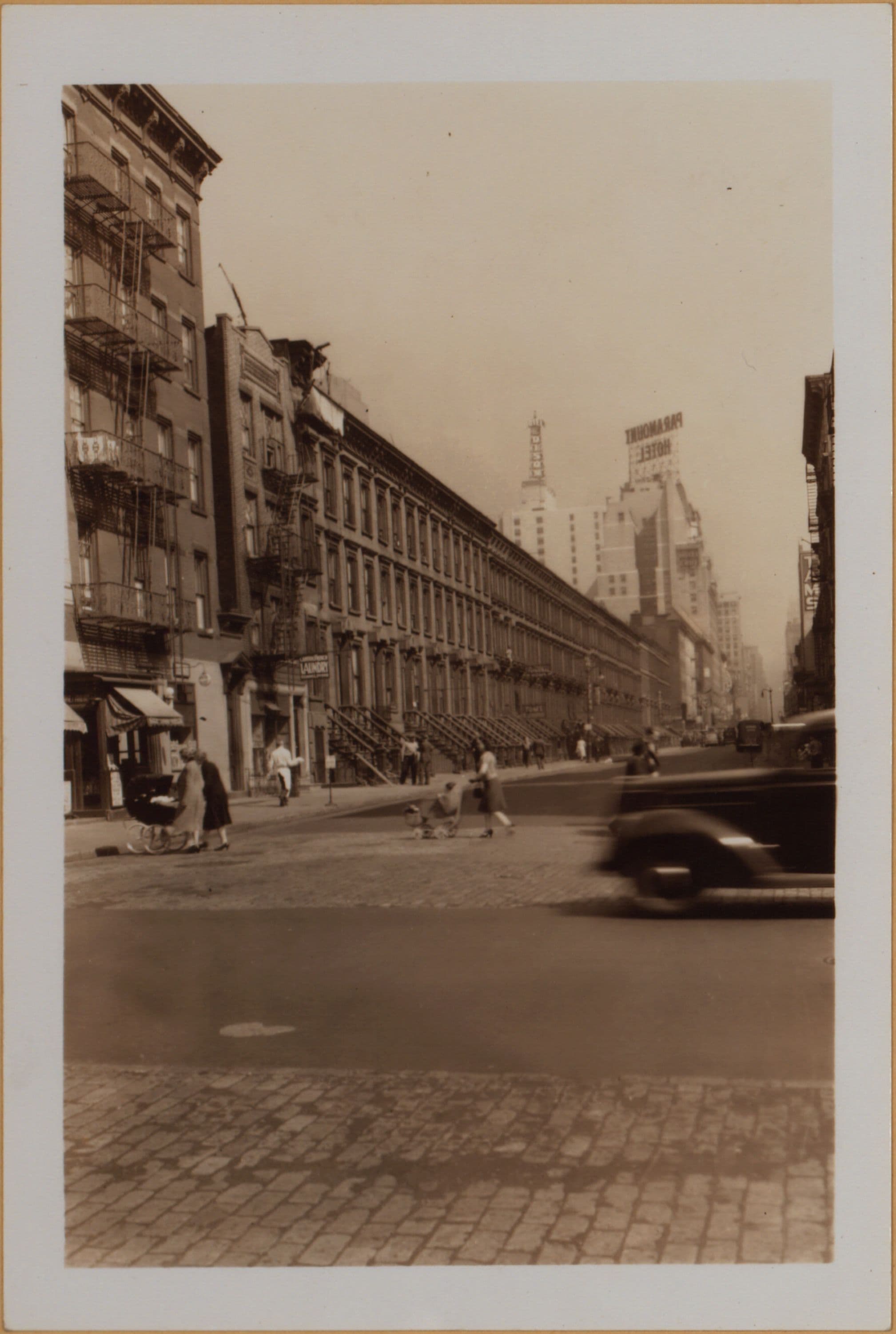 Manhattan: 9th Avenue - 46th Street (West)