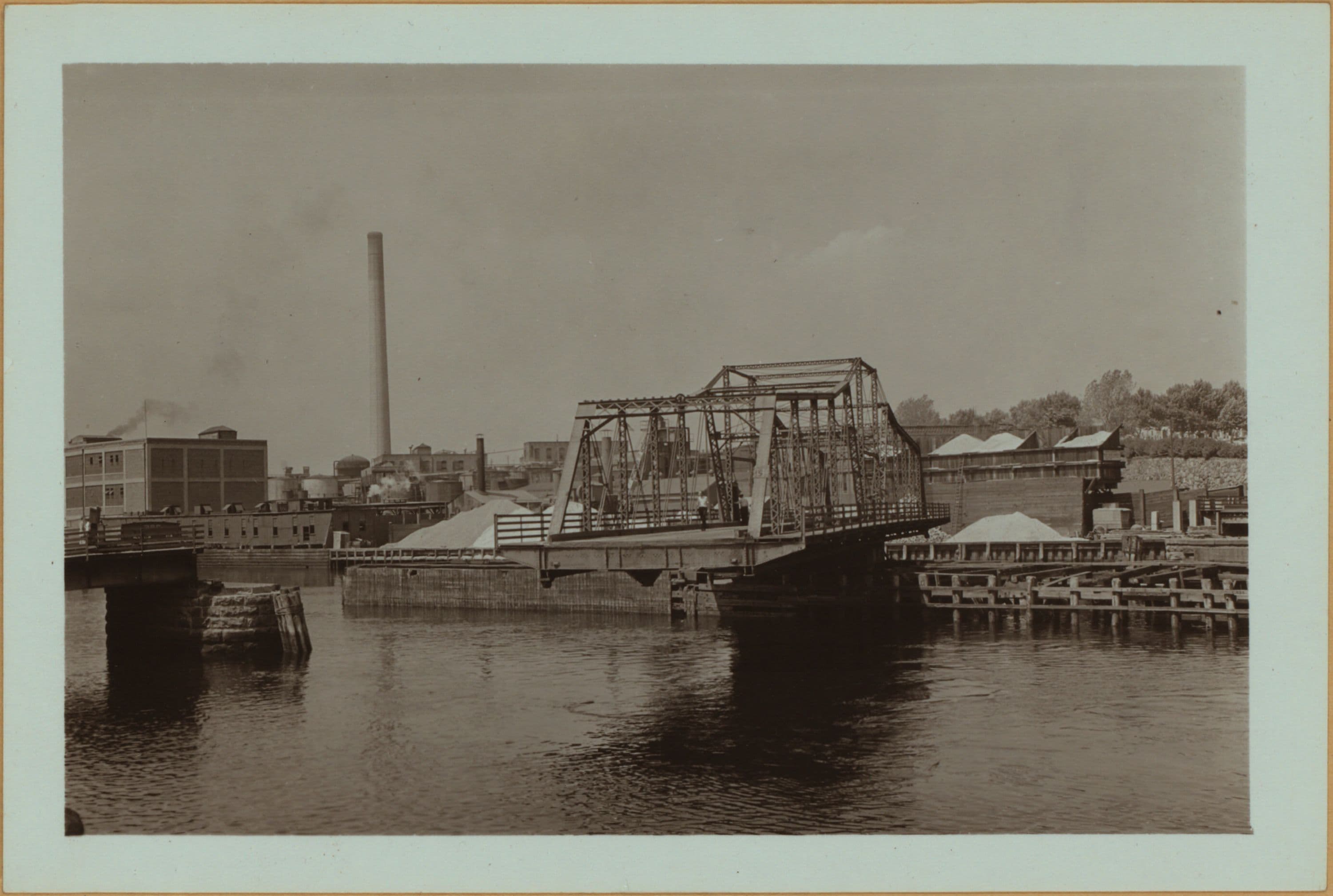 Bridges - Penny Bridge - Newtown Creek - Queens.