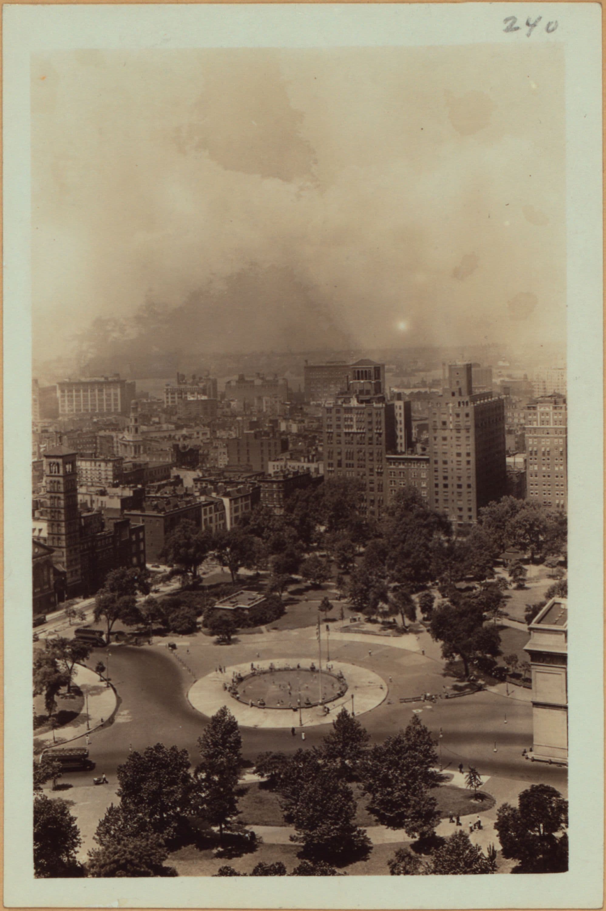 Manhattan: Washington Square - University Place