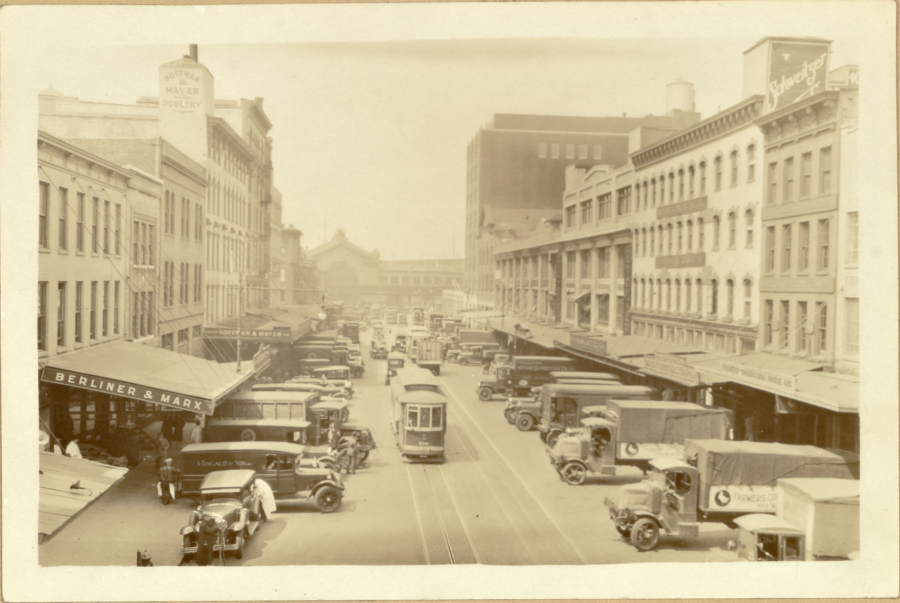 Manhattan: 14th Street - 9th Avenue, 1931–1933