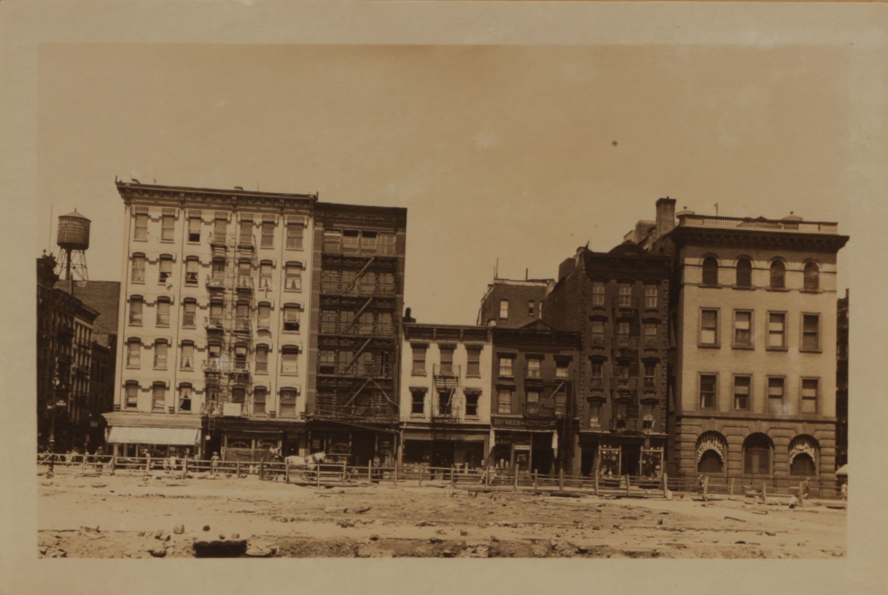 Manhattan: Broome Street - Essex Street