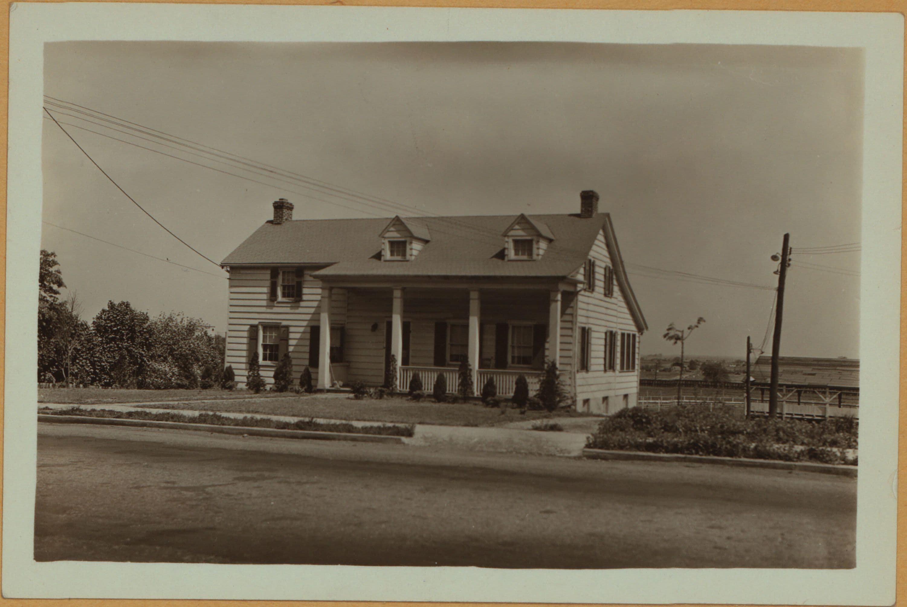 Richmond: Richmond Road - Naughton Avenue