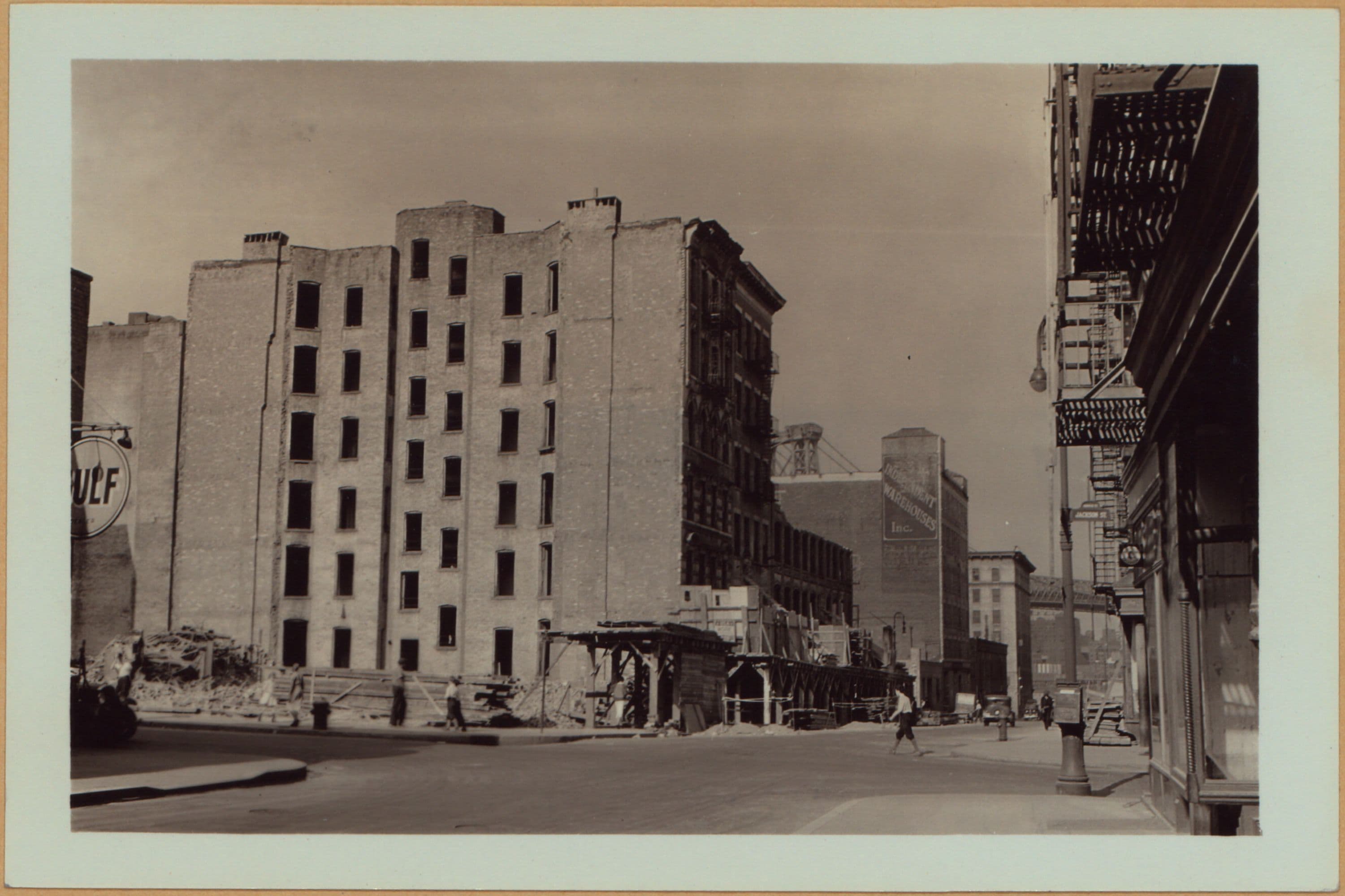 Manhattan: Monroe Street - Jackson Street