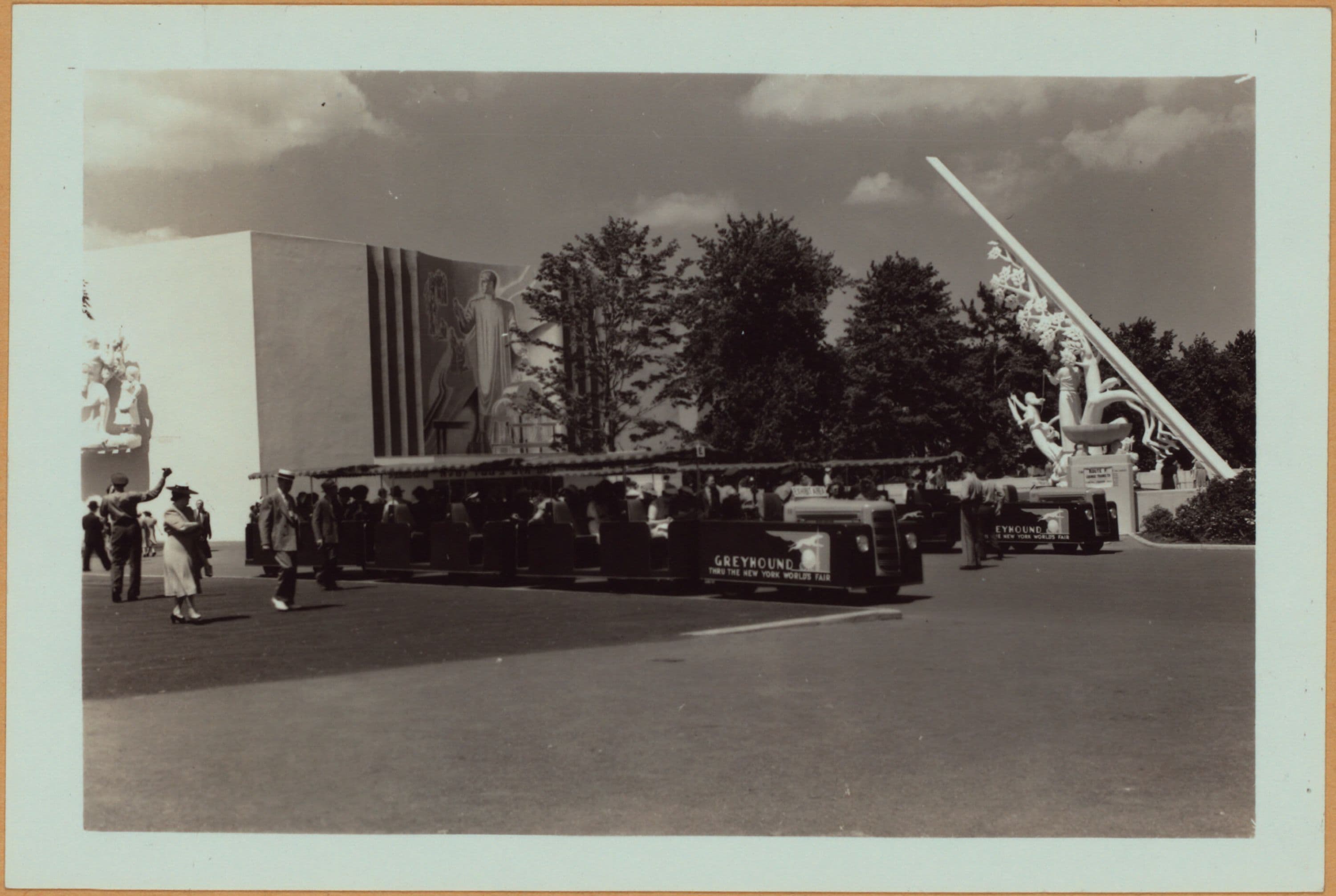 Queens: Flushing Meadow Park - [New York World's Fair of 1939-40.]