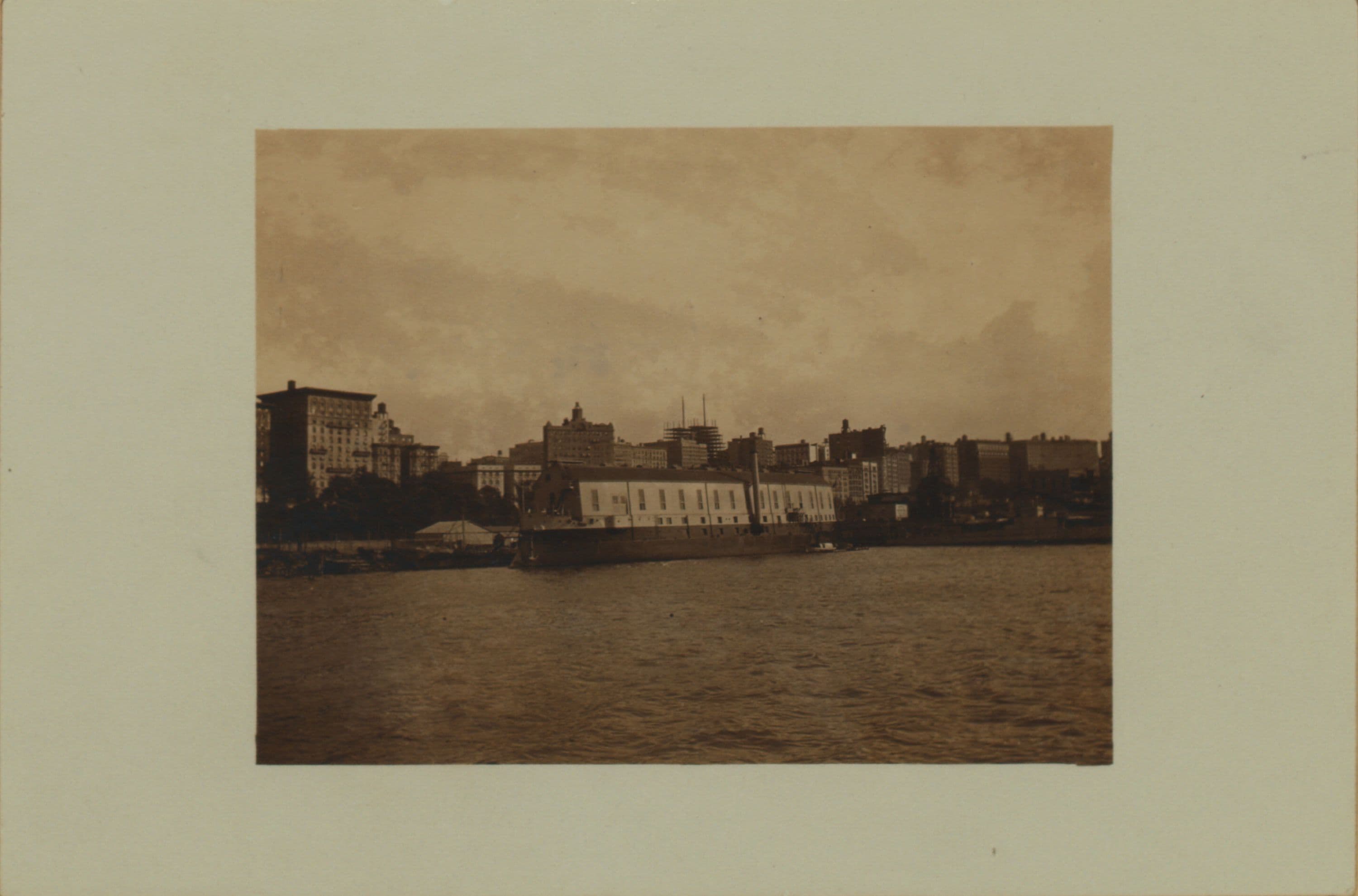 North (Hudson) River - Shore and skyline - Manhattan - 59th Street to 179th Street - [Riverside Baptist Church.]