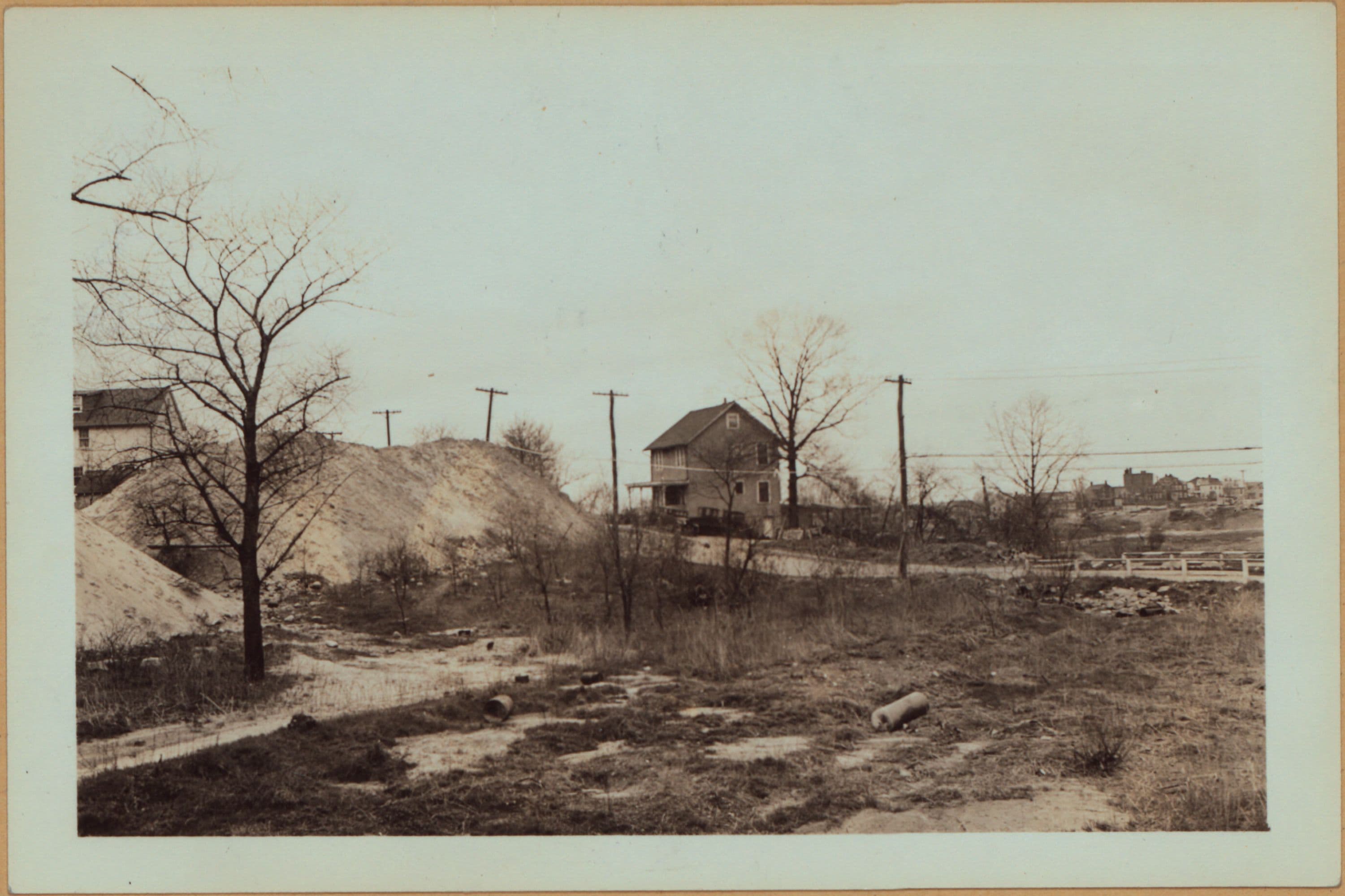Queens: Elder Avenue - Main Street