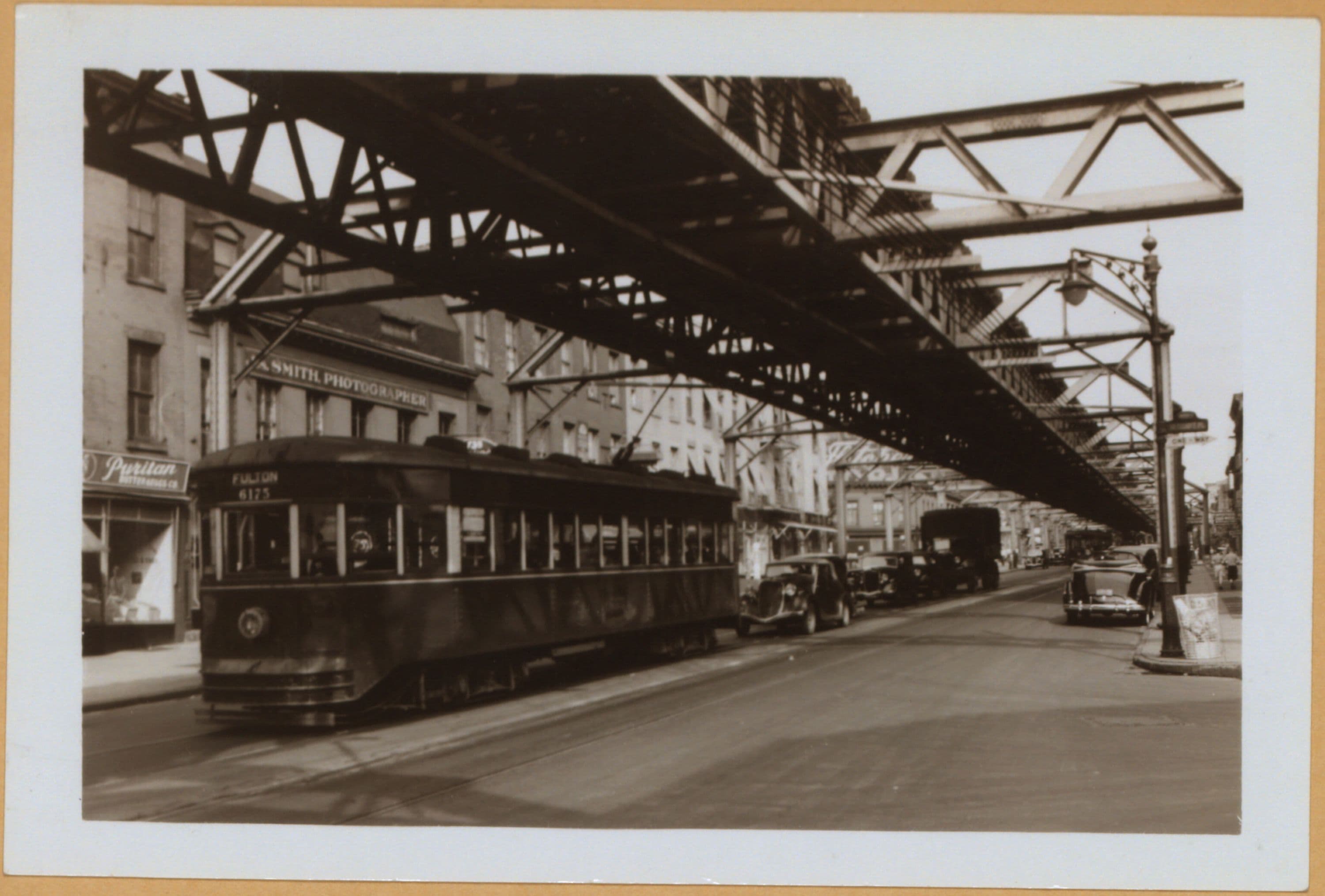 Brooklyn: Fulton Street - Elliott Place (South)