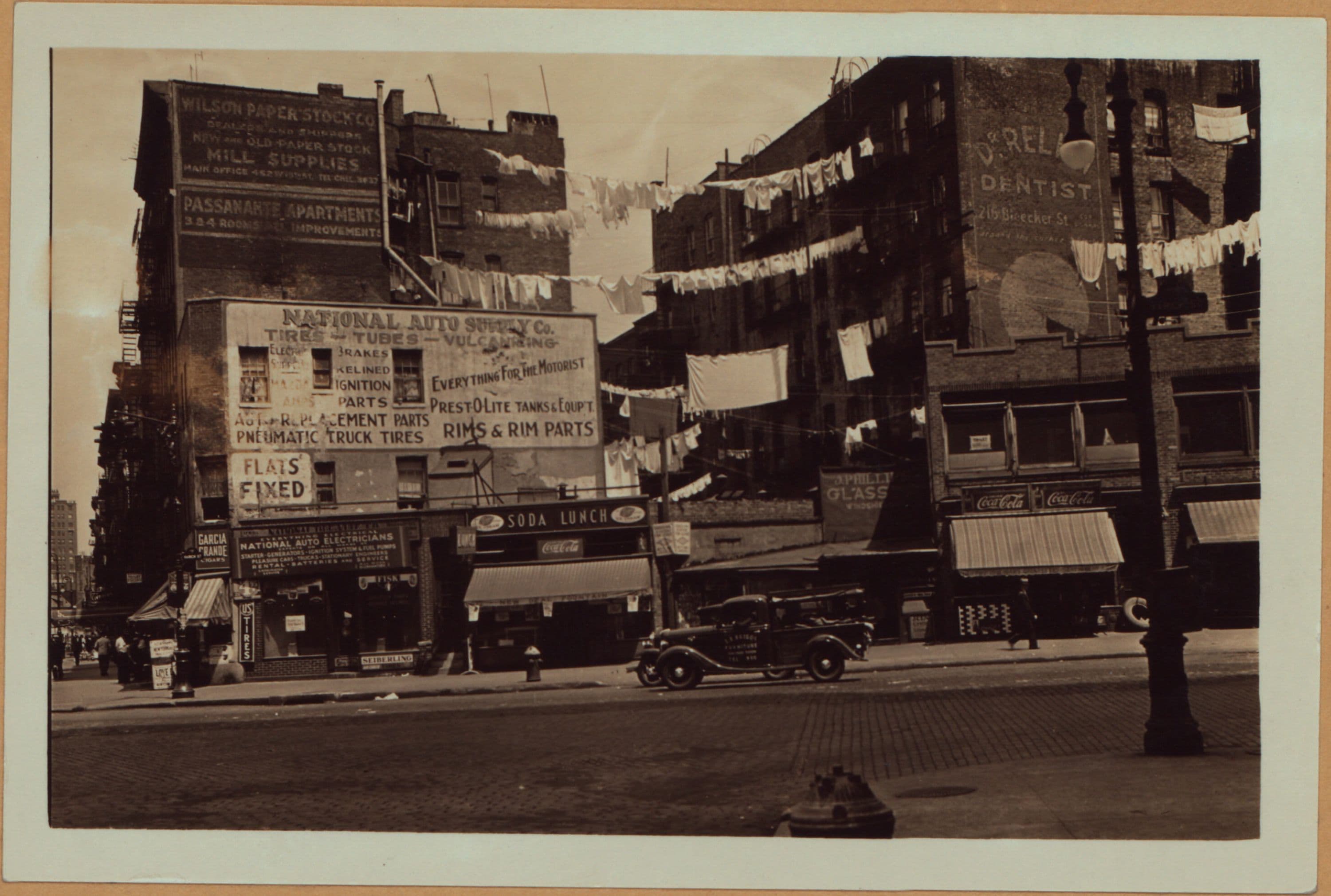 Manhattan: Varick Street - Carmine Street