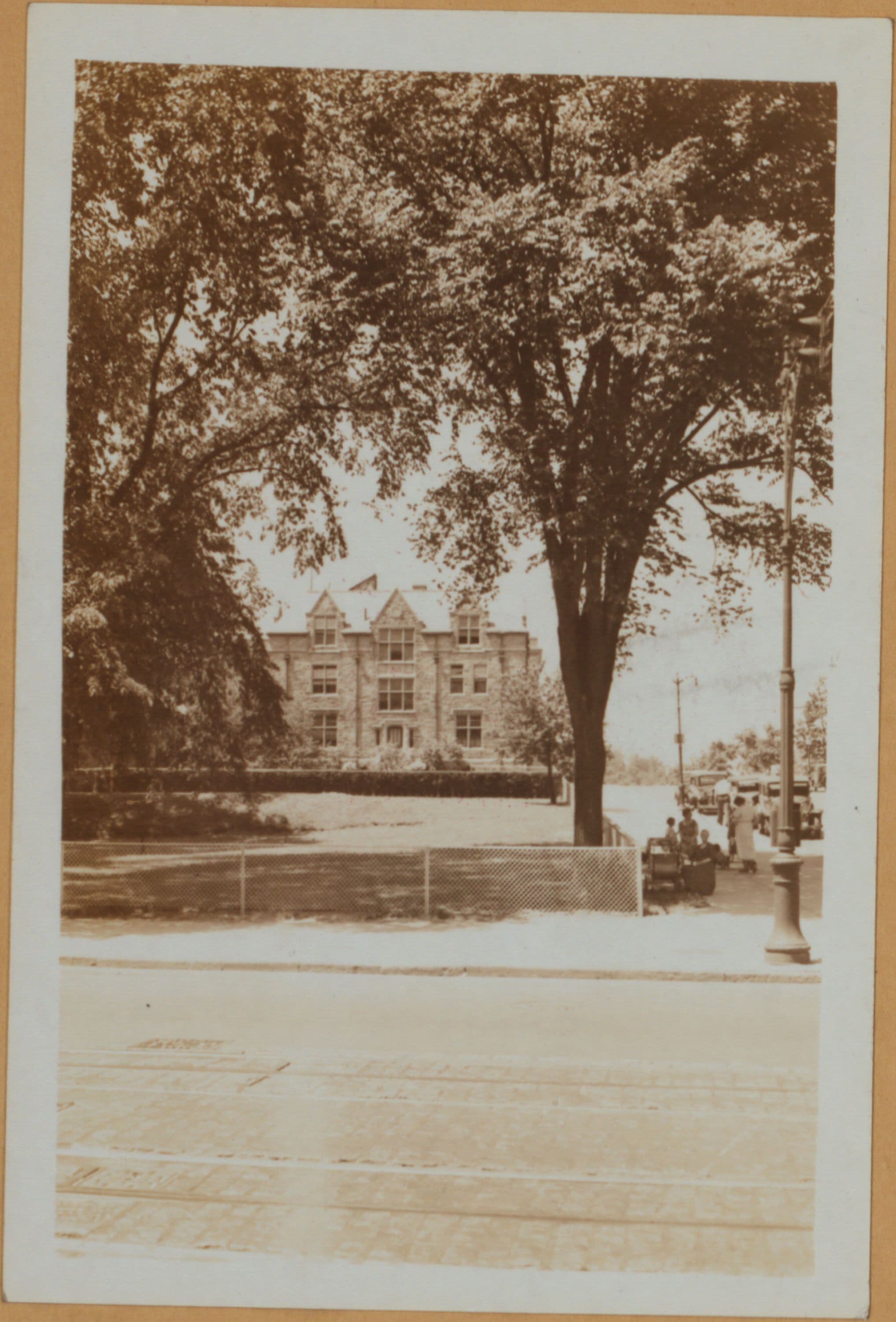 Manhattan: Broadway - Isham Street