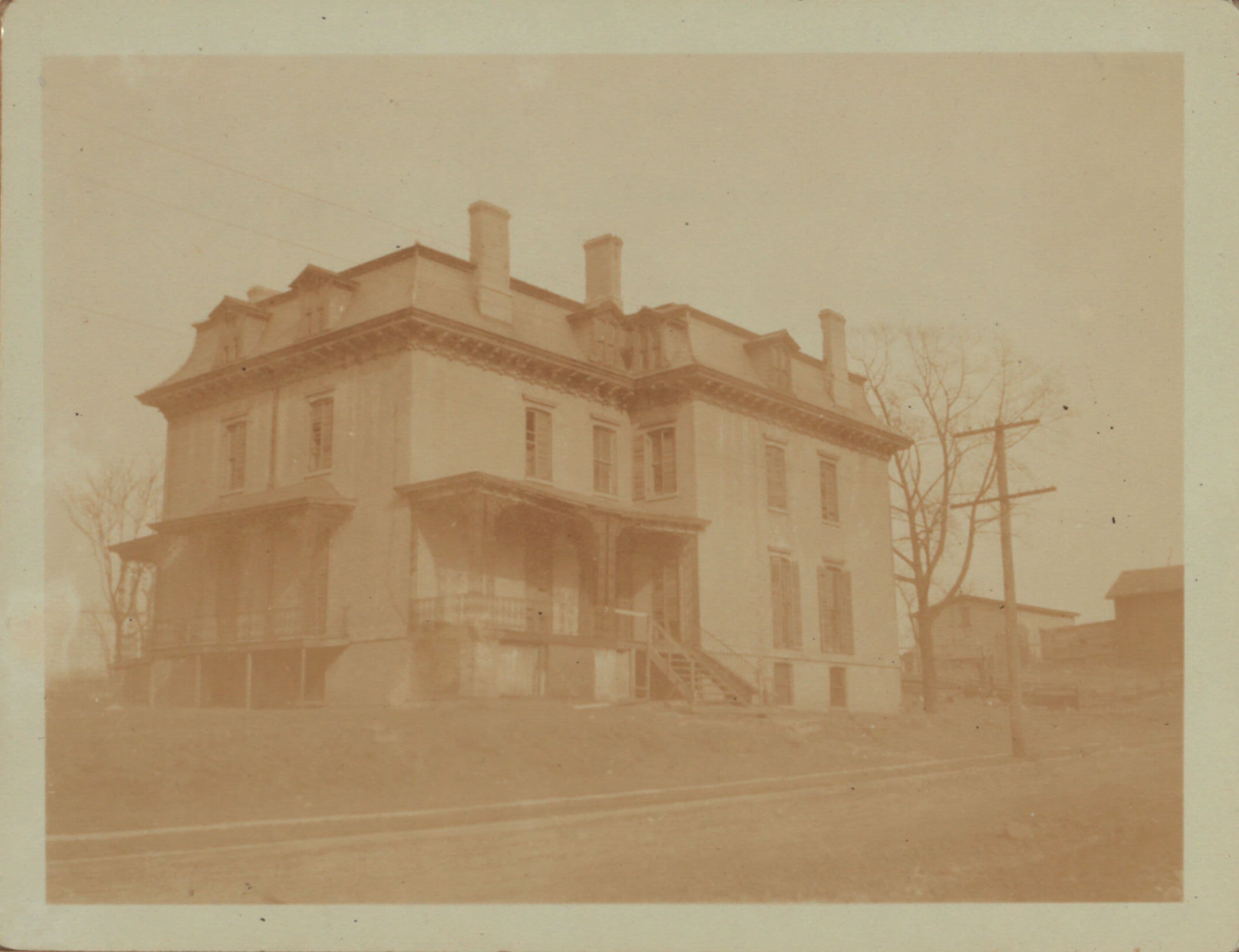 Queens: Ditmars Boulevard - Shore Boulevard
