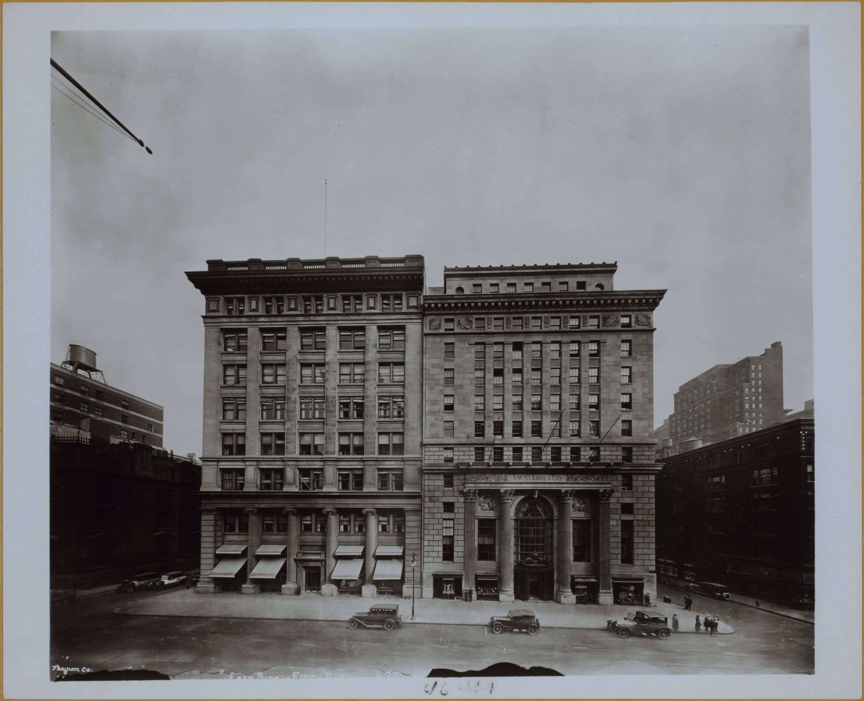 Manhattan: 5th Avenue - 46th Street