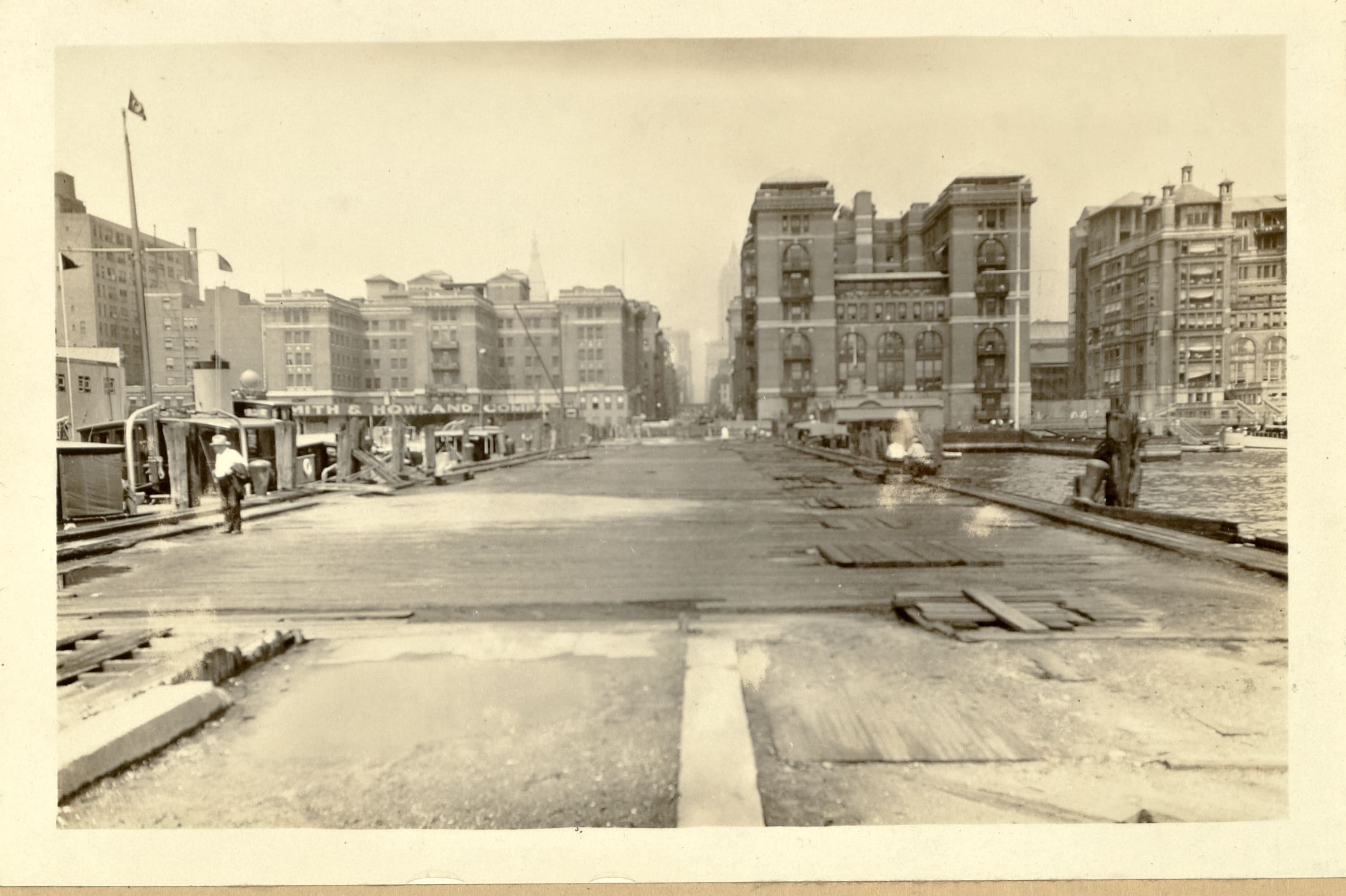 Manhattan: 26th Street - 5th Avenue, 1930