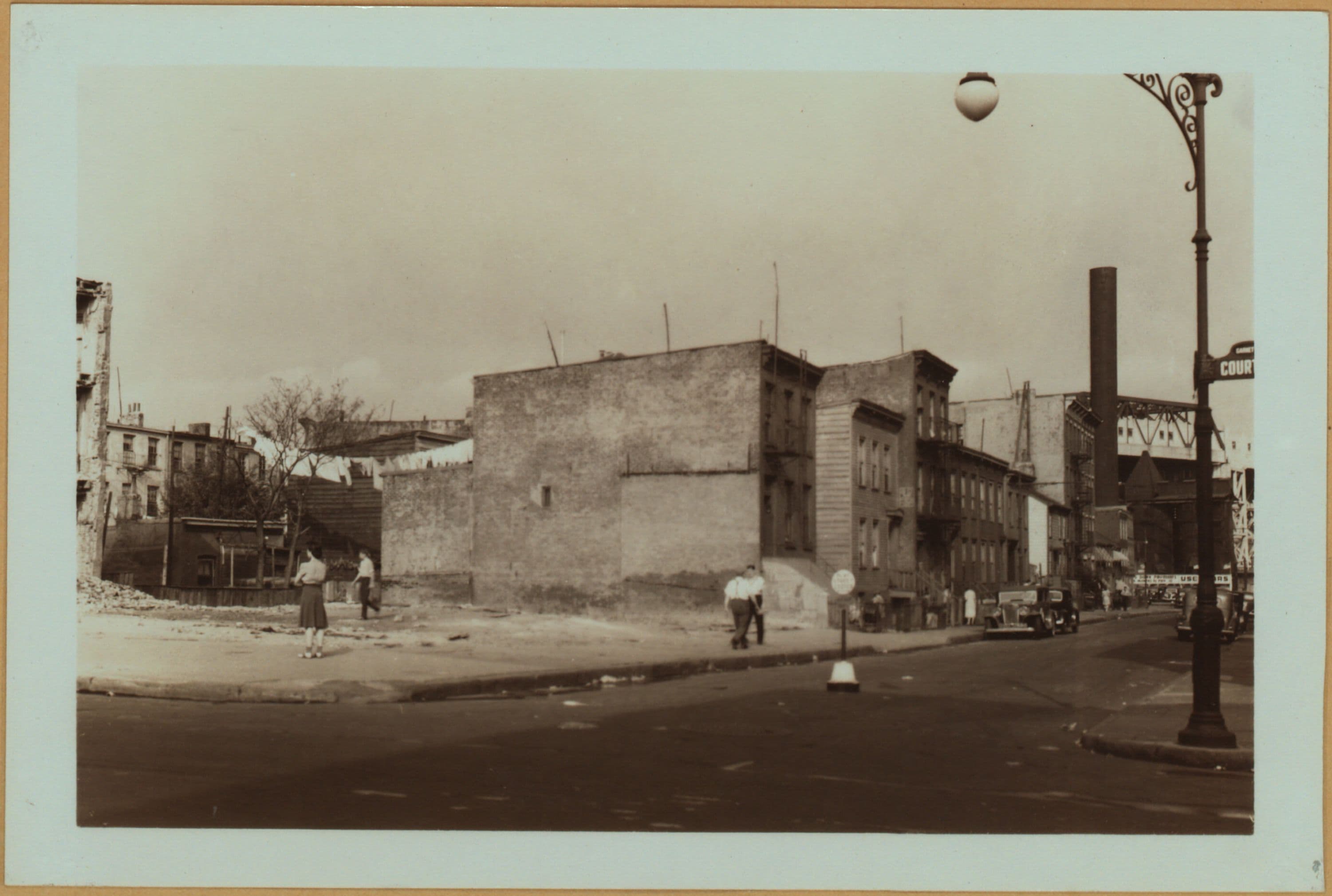 Brooklyn: Smith Street - Woodpoint Road