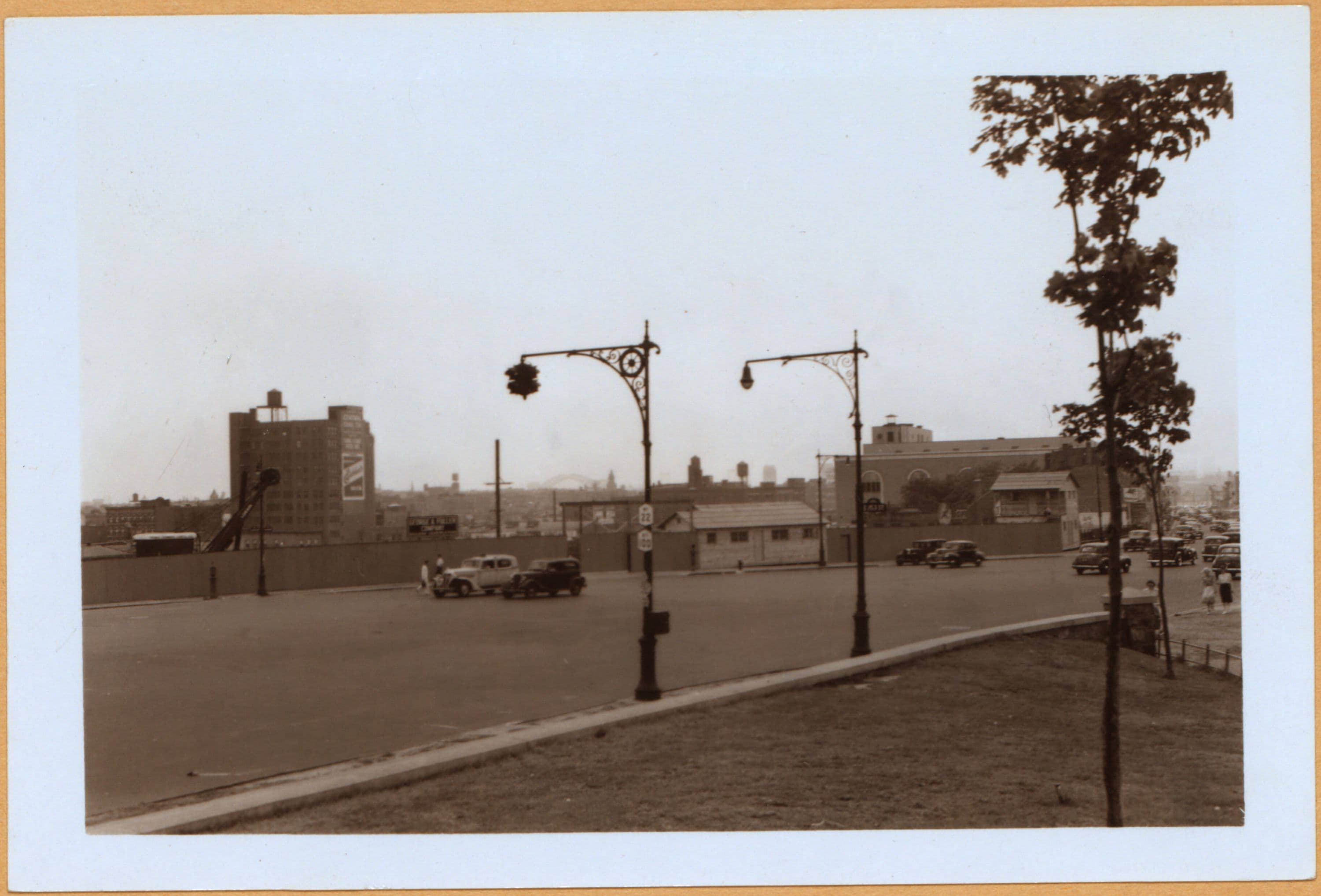 Bronx: Grand Concourse - 153rd Street (East)