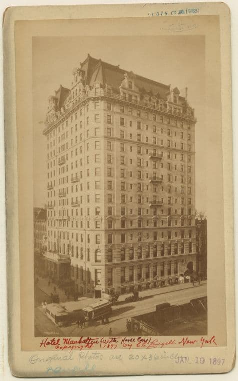 Madison Avenue - 42th Street, northwest corner