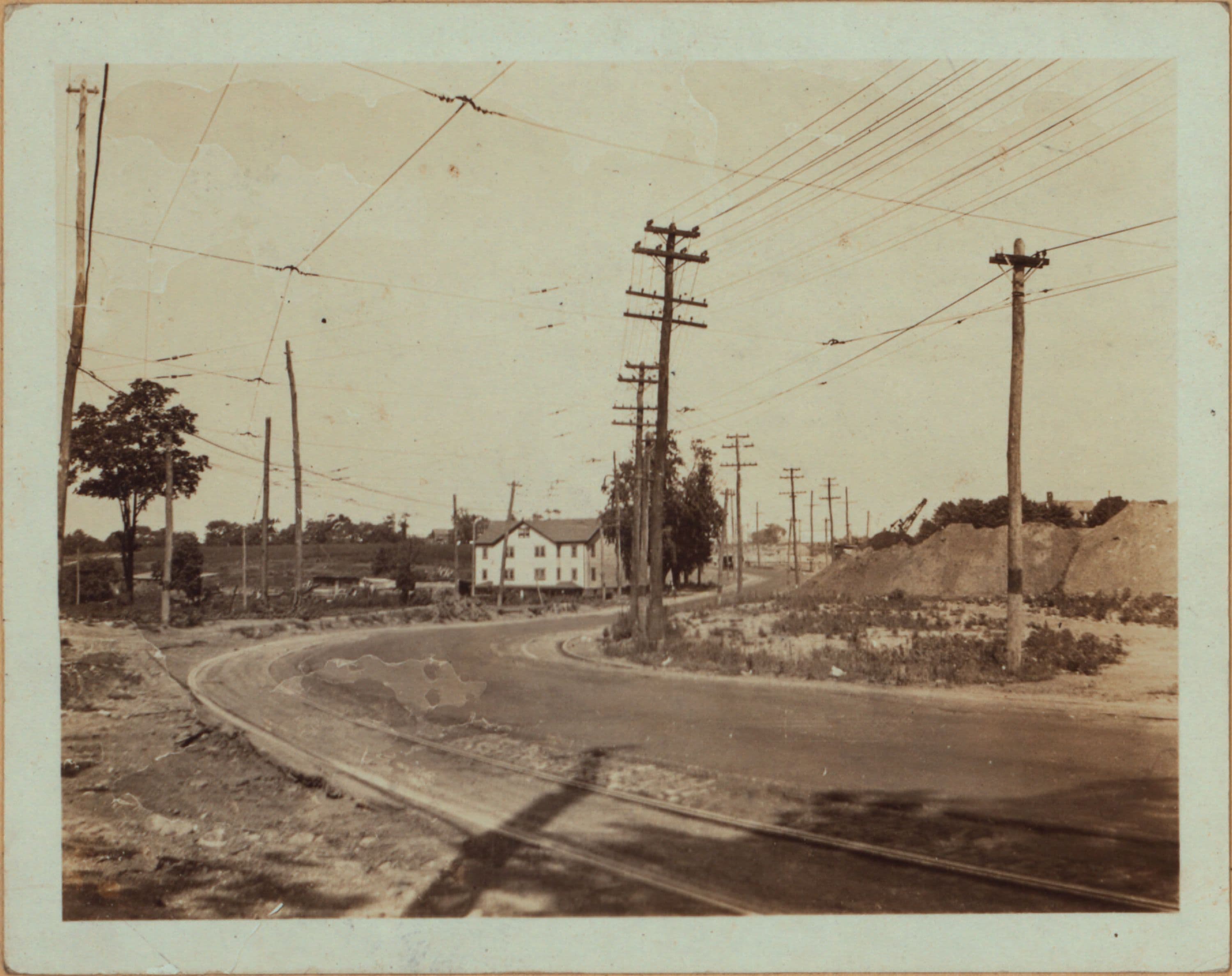 Queens: Queens Boulevard - 70th Road