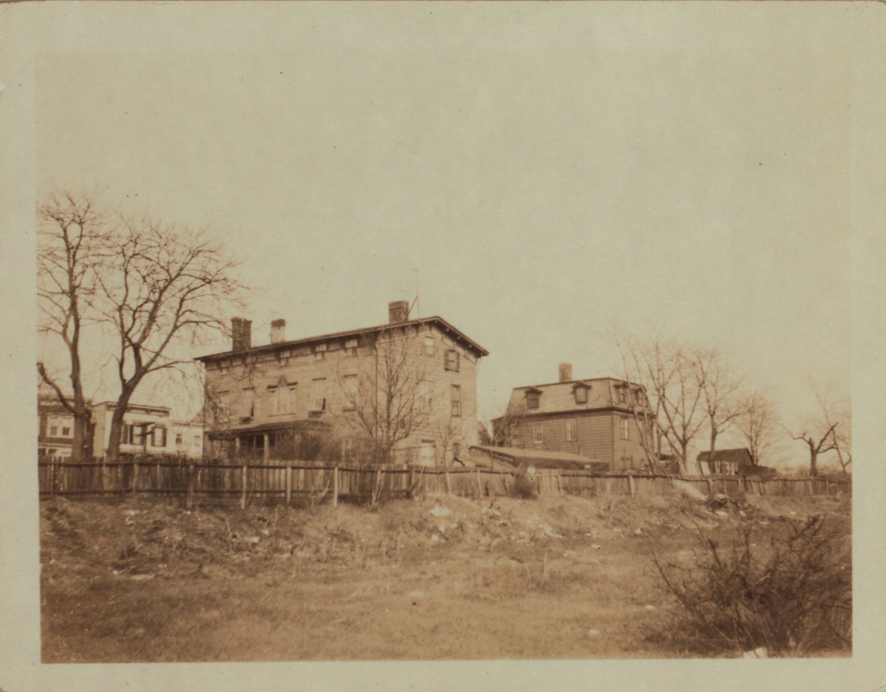 Queens: 30th Road - Vernon Boulevard