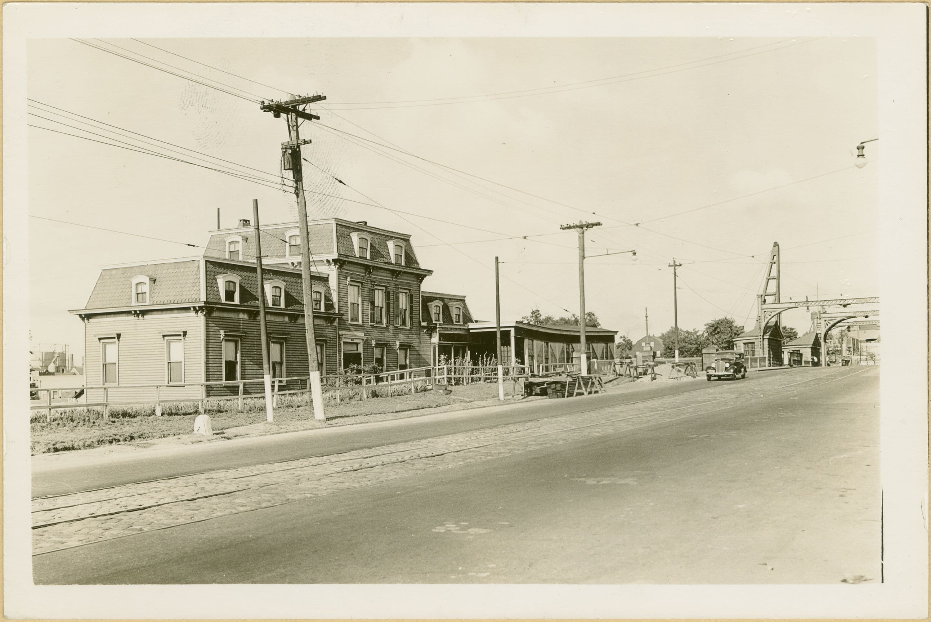 Queens: Northern Boulevard - 190th Street (West)