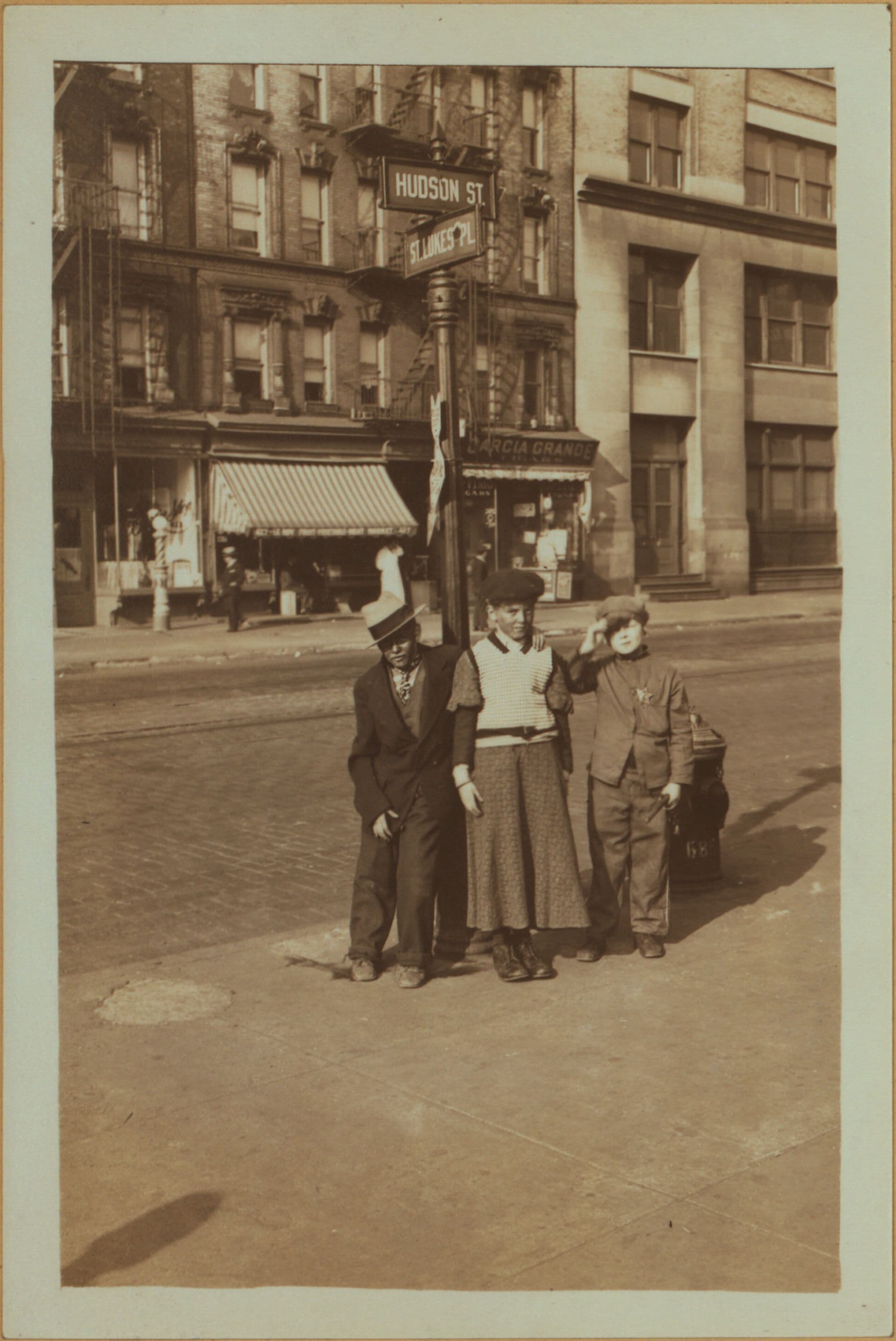 Thanksgiving ragamuffins, No.34-36., 1933