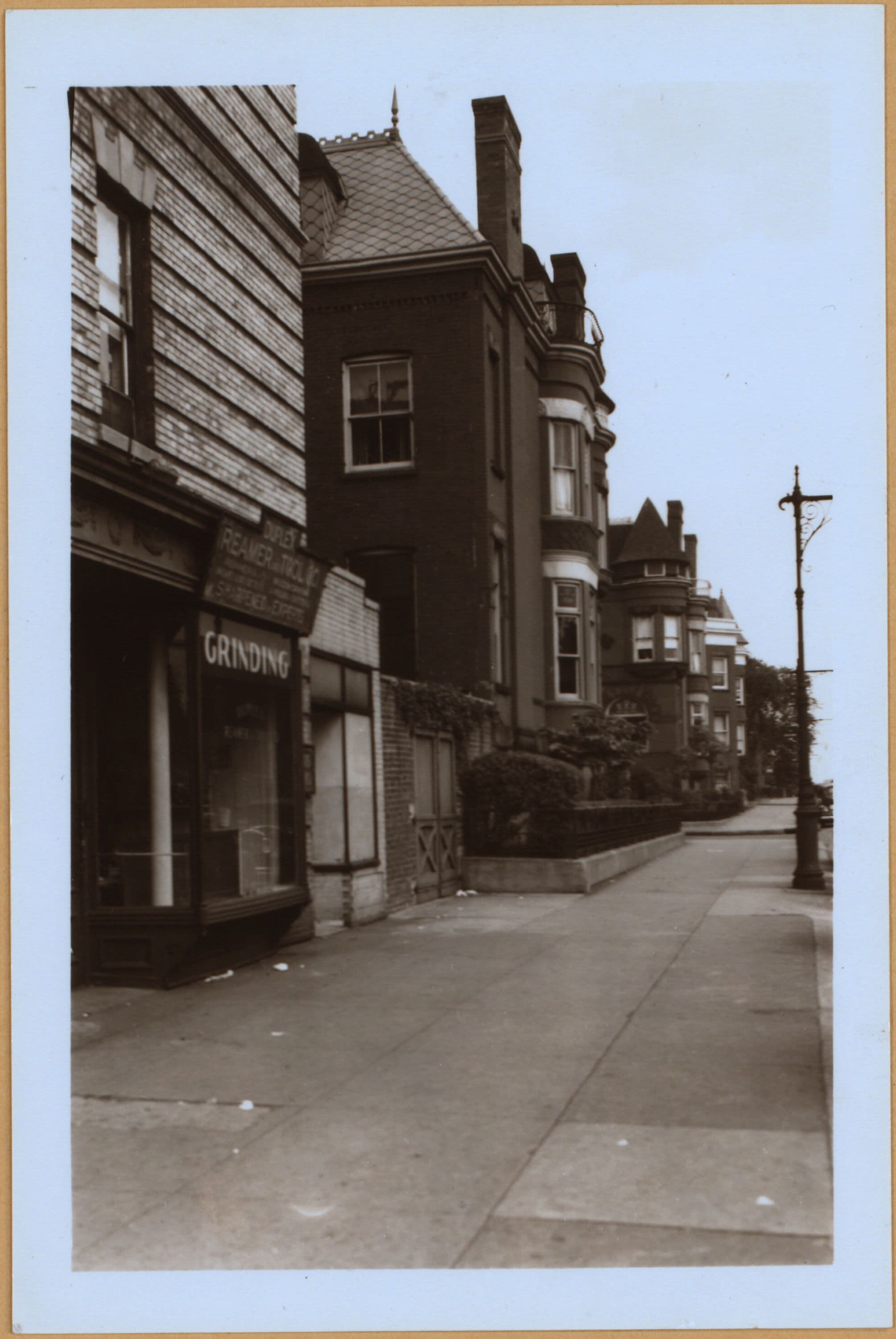 Brooklyn: Atlantic Avenue - Alice Court