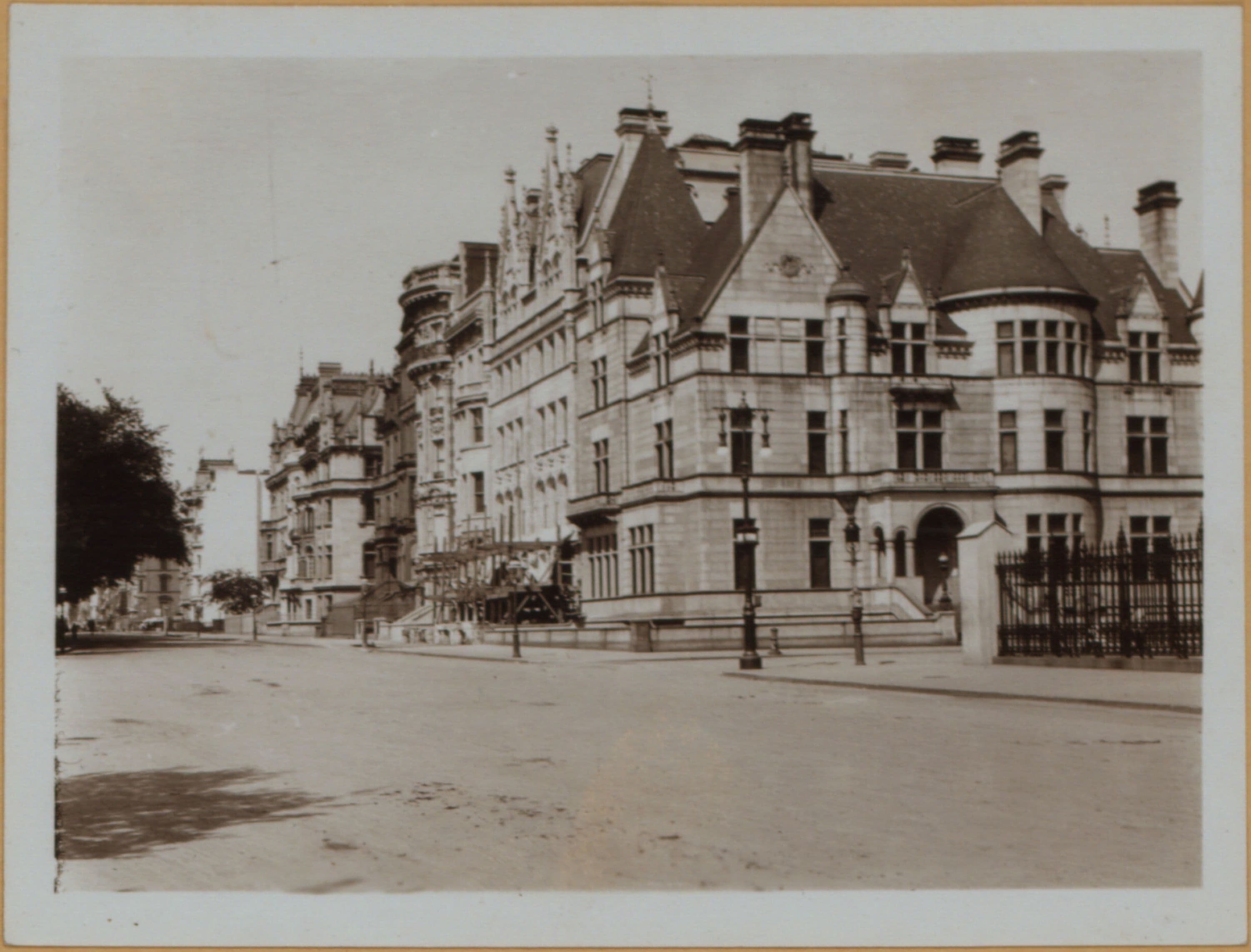Manhattan: 5th Avenue - 79th Street