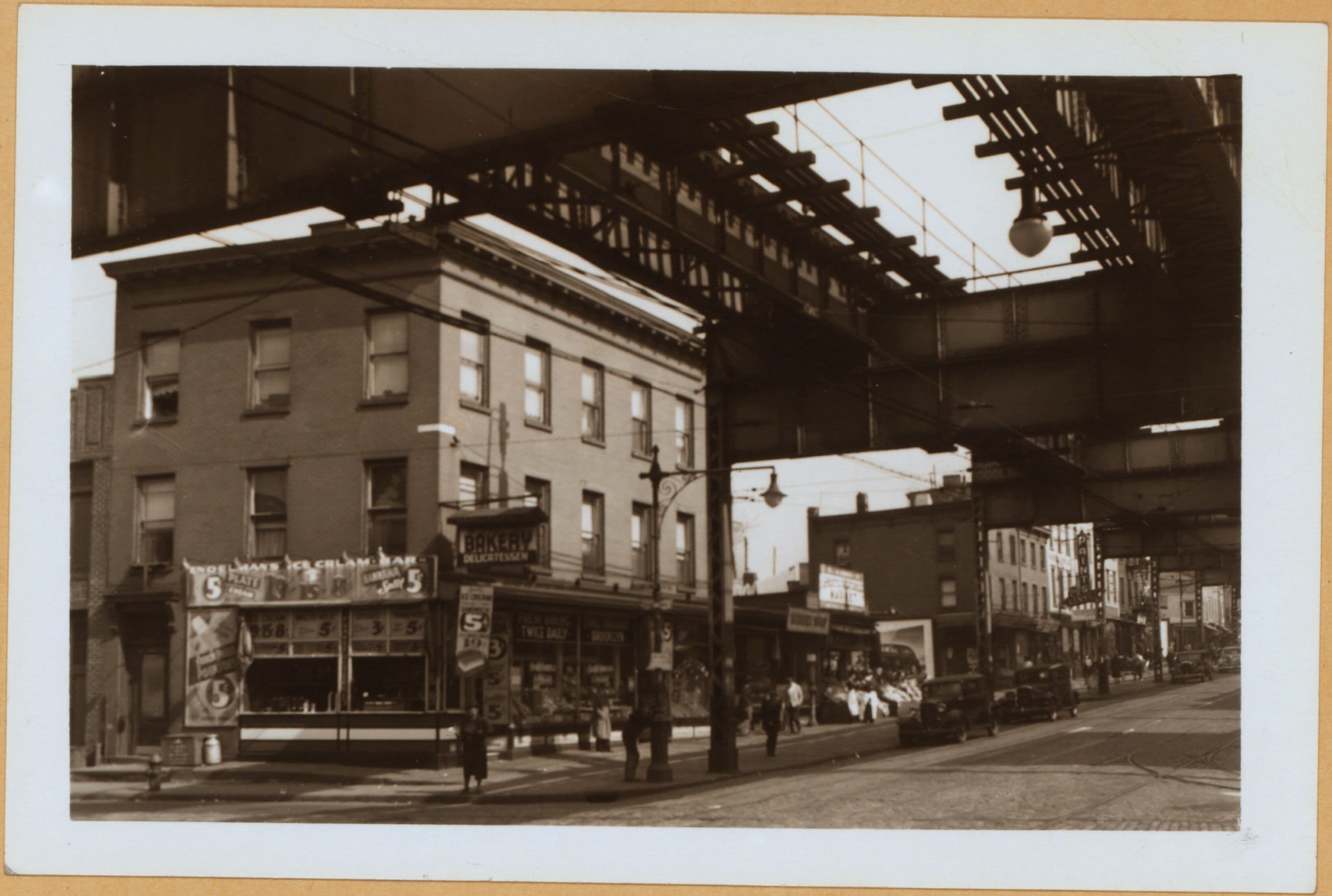 Brooklyn: Myrtle Avenue - Ashland Place