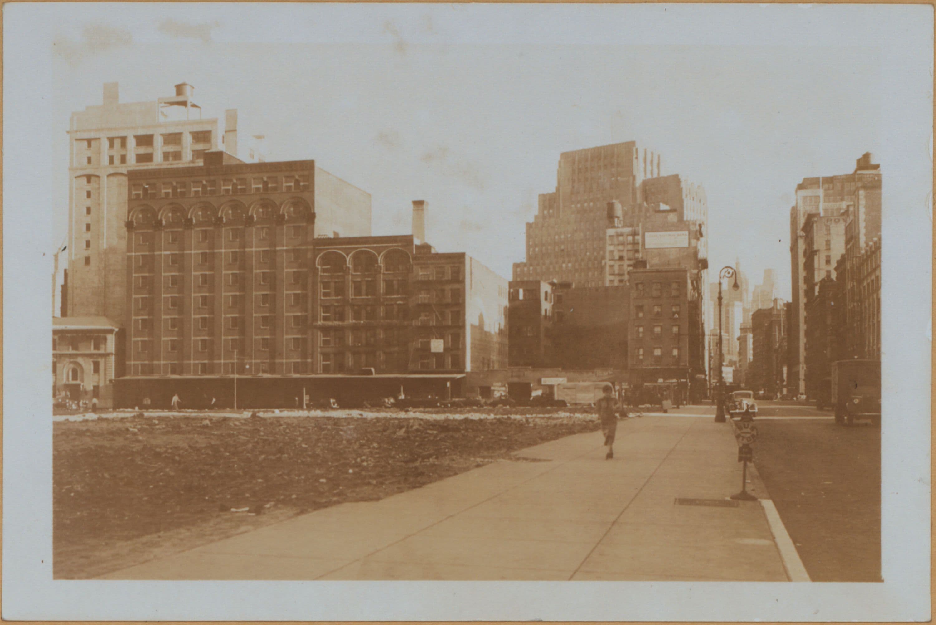 Manhattan: Ericsson Place - Varick Street