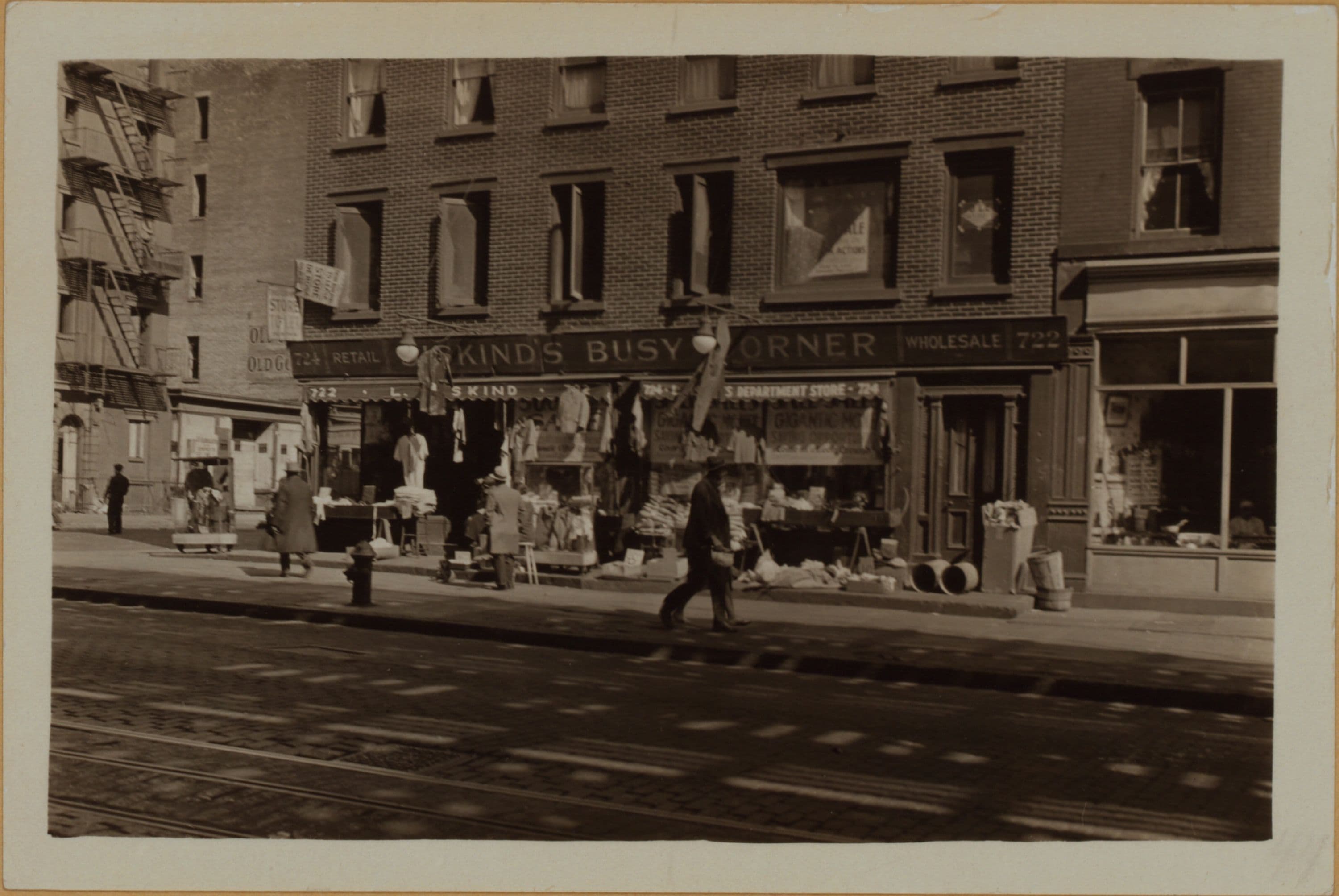 Manhattan: 2nd Ave. - 39th St. E.