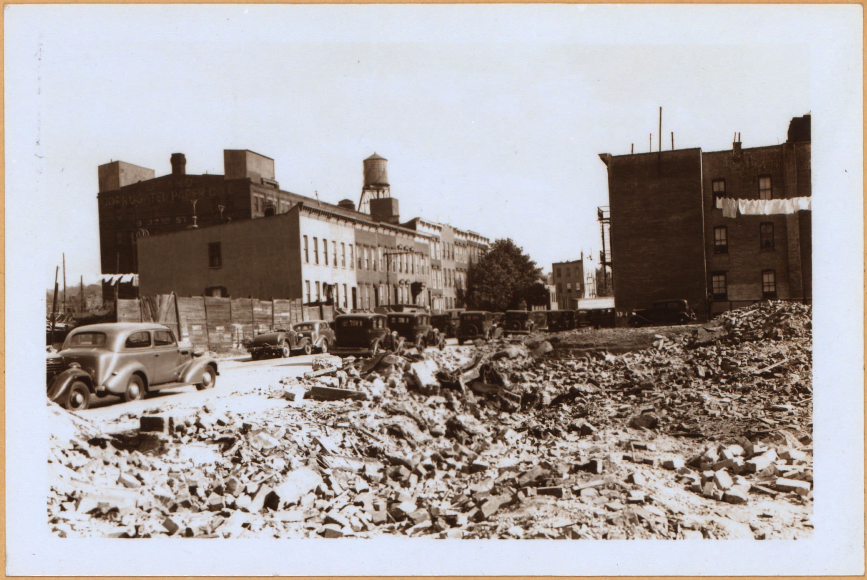 Brooklyn: 33rd Street - 3rd Avenue