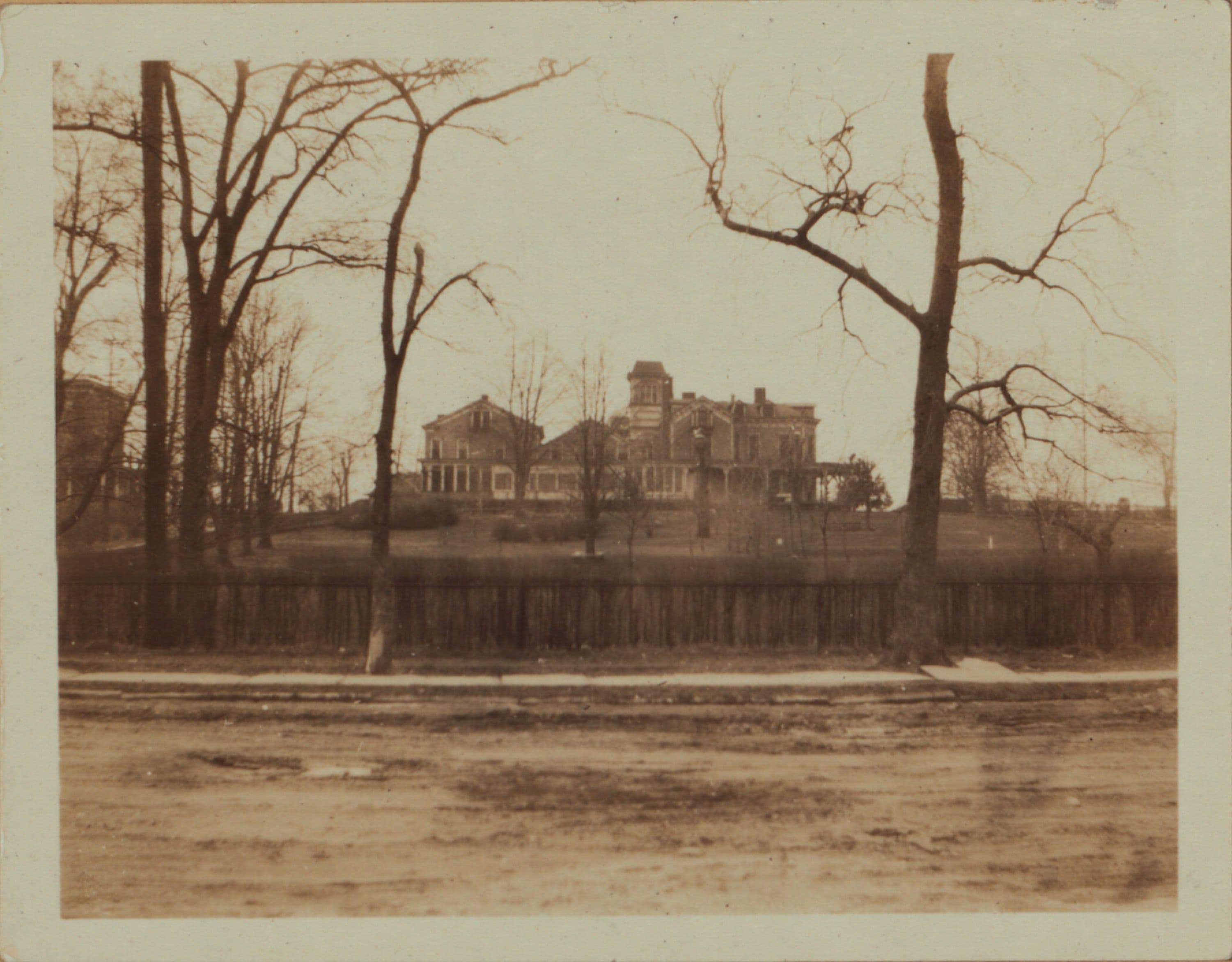 Queens: Crescent Street - 21st Avenue