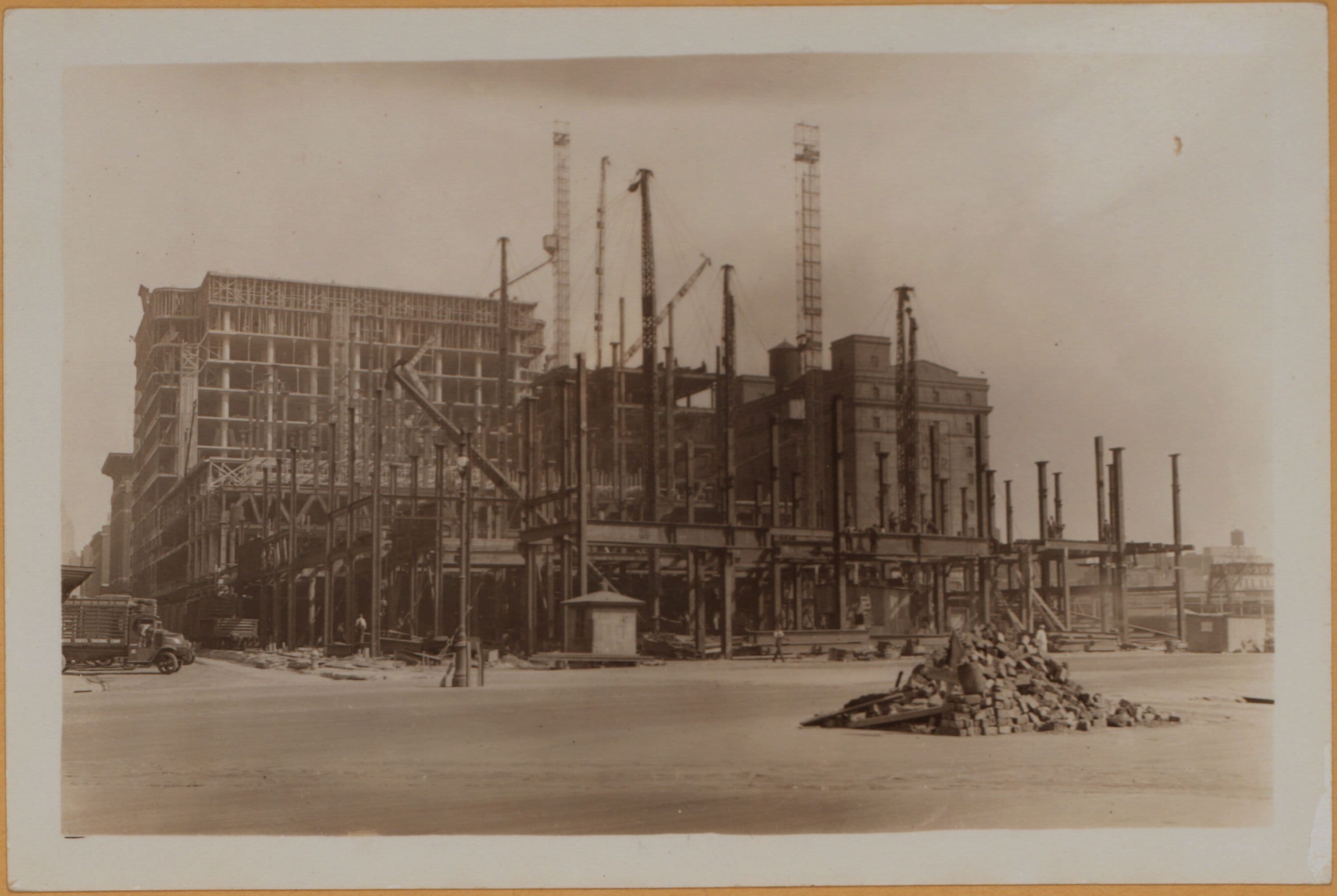 Manhattan: 13th Avenue - 26th Street (West)