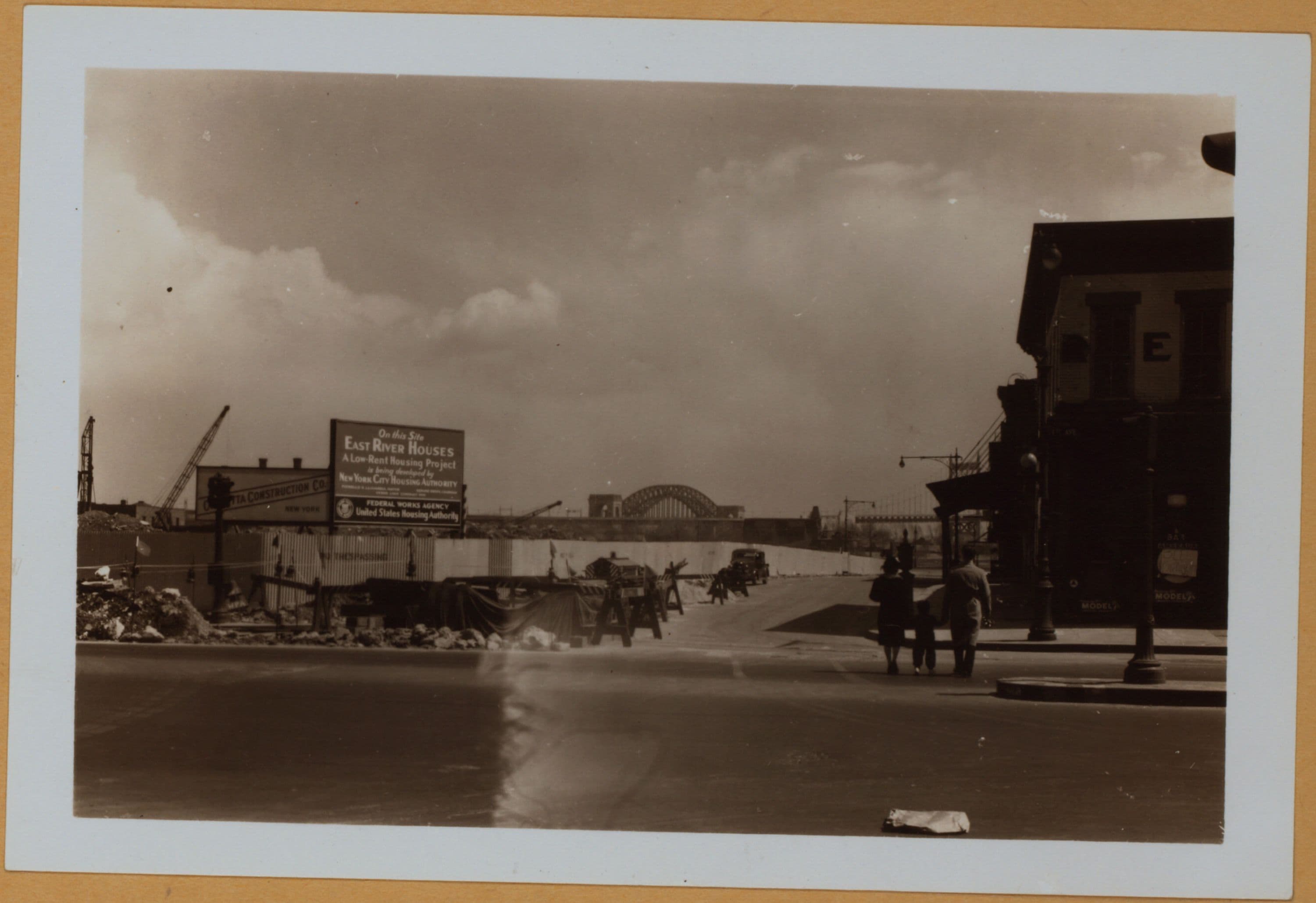 Manhattan: 102nd Street (East) - 1st Avenue, 1940