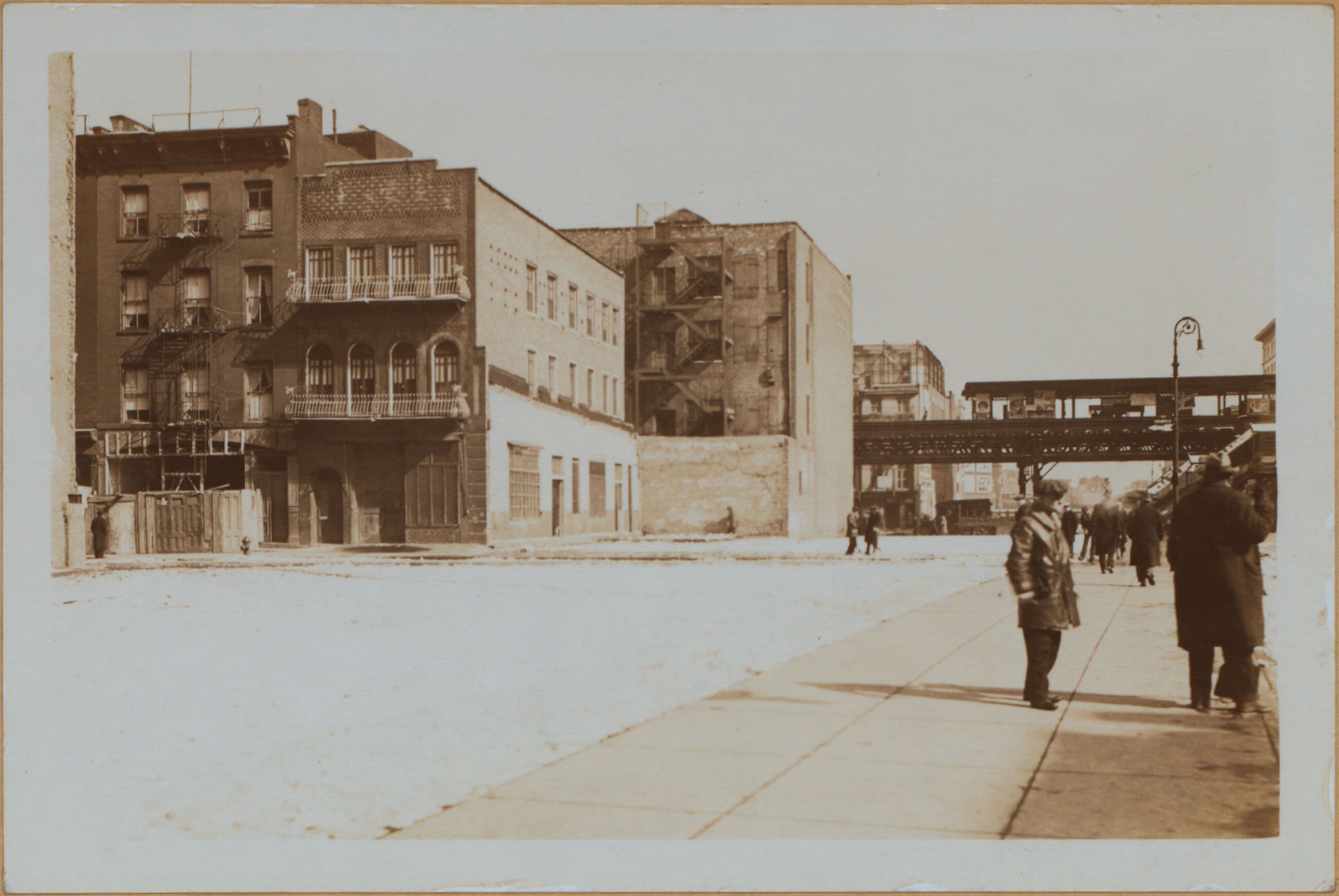Manhattan: Houston Street (East) - Elizabeth Street