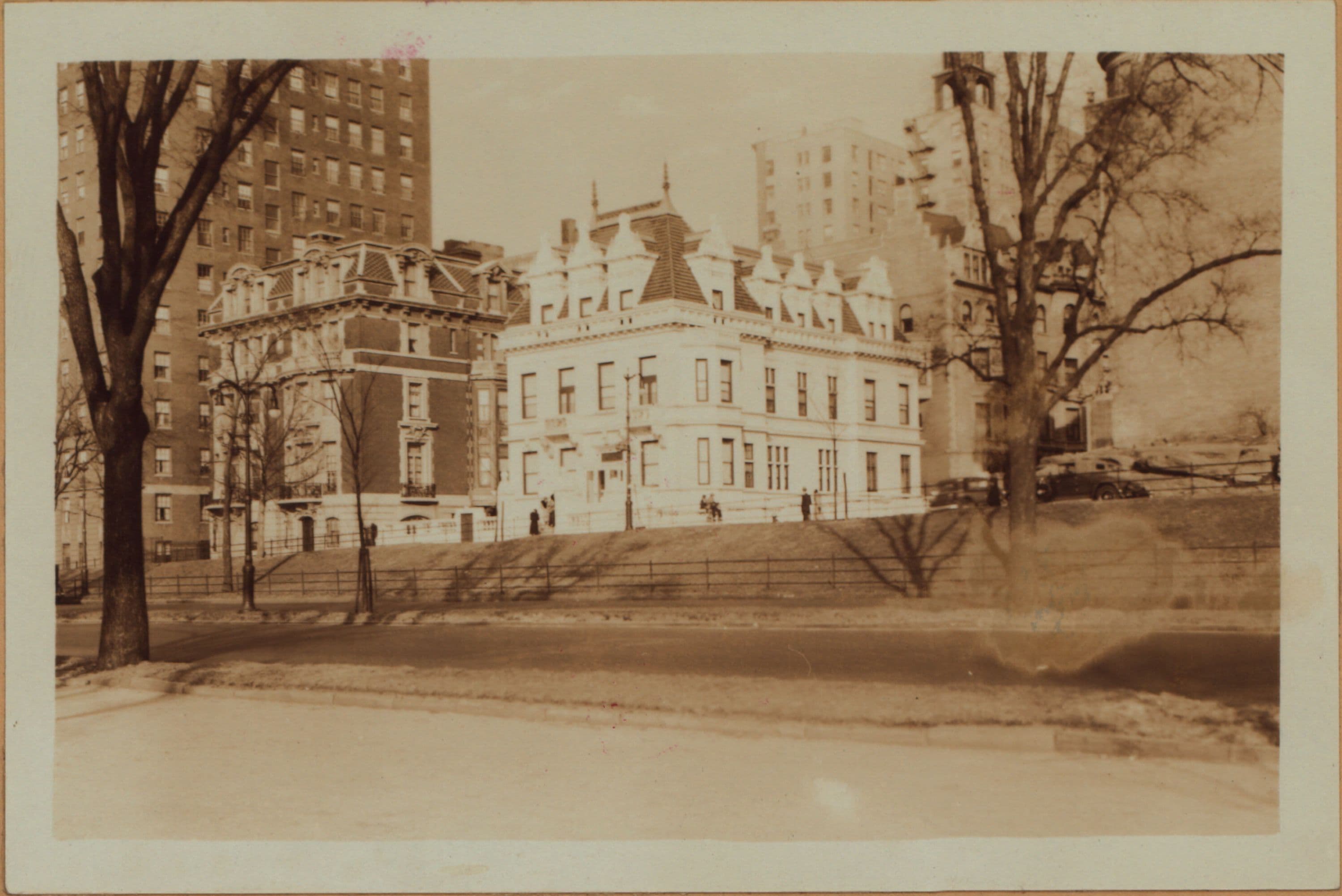 Manhattan: Riverside Drive - 107th Street