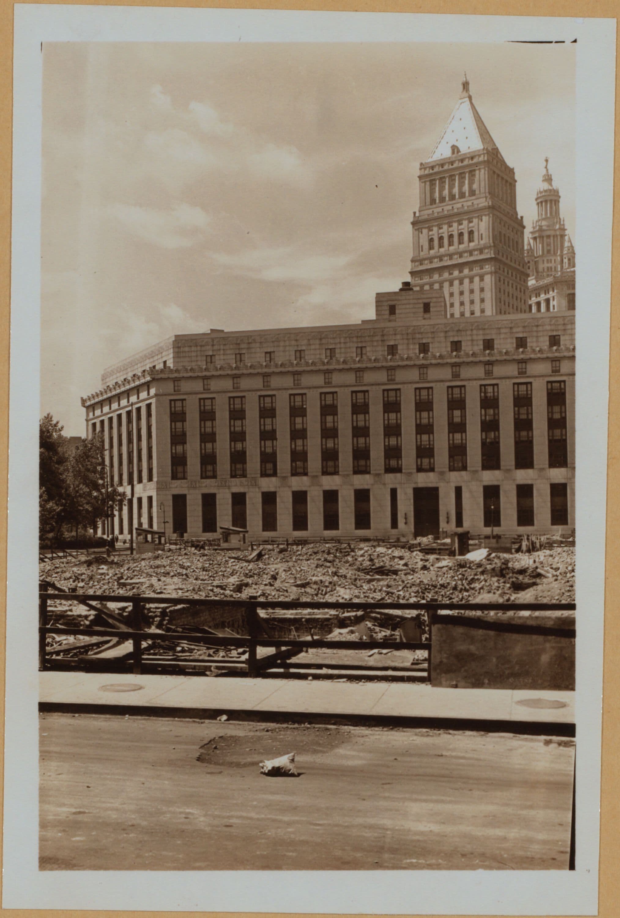 Manhattan: Leonard Street - Center Street