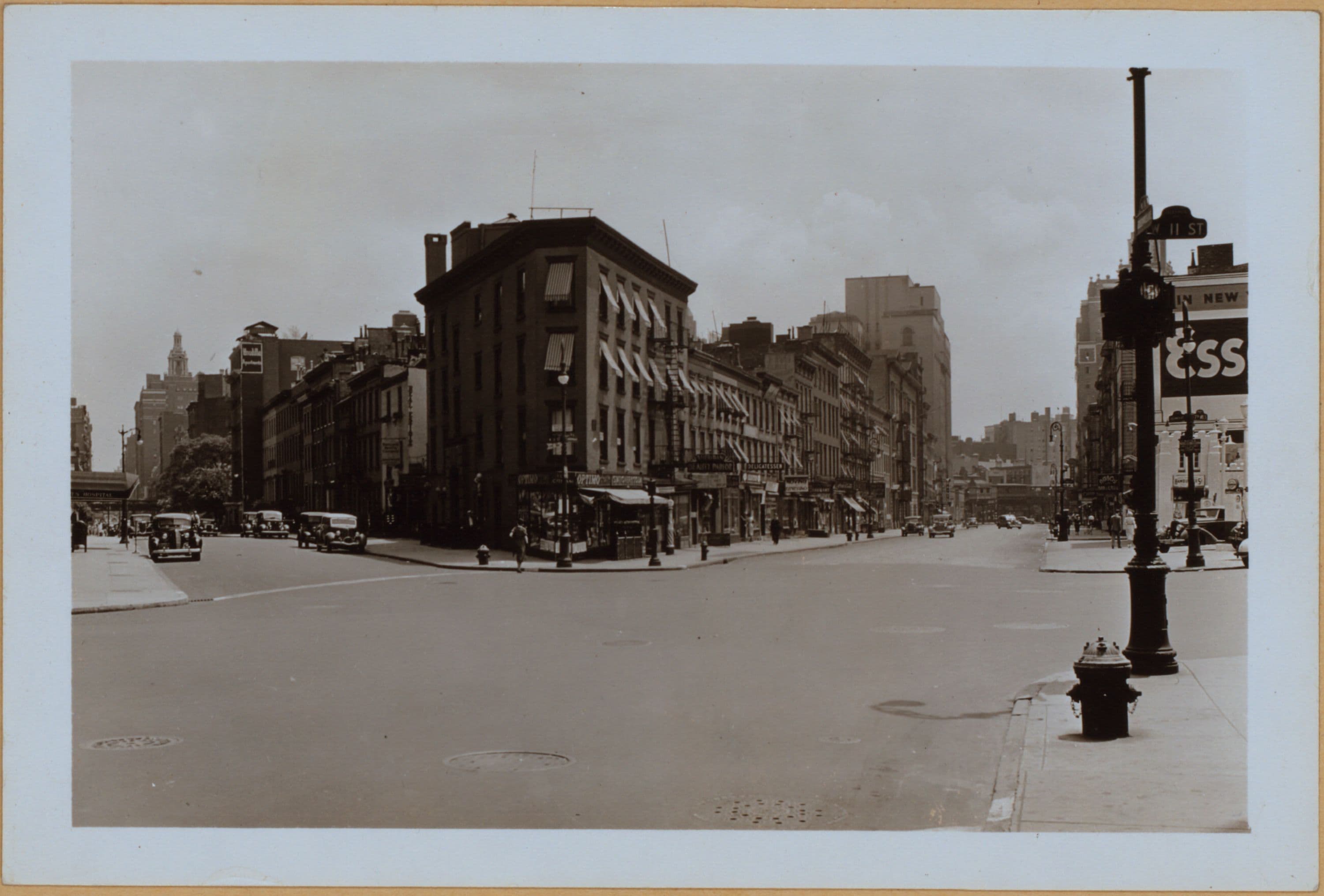 Manhattan: Greenwich Avenue - 11th Street (West)