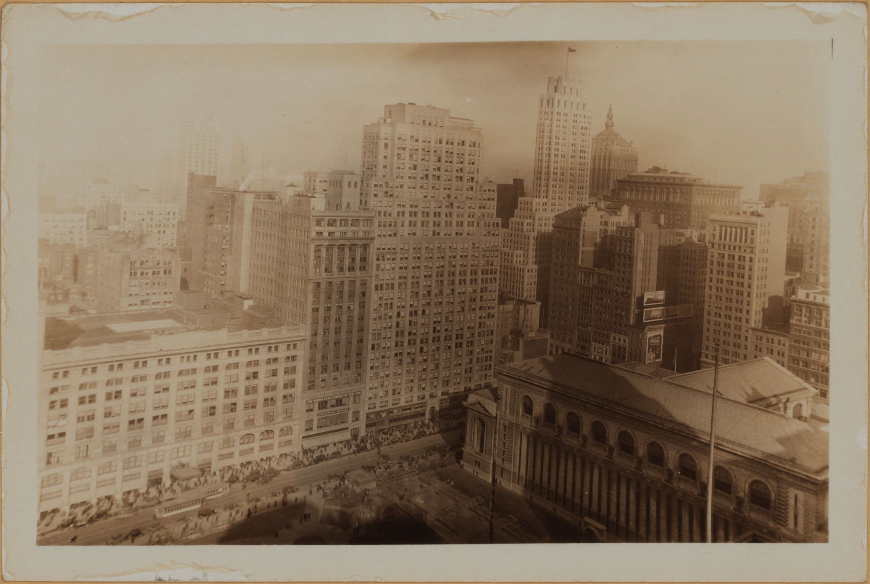 Manhattan: 42nd Street (West) - Between 5th and 6th Avenues.