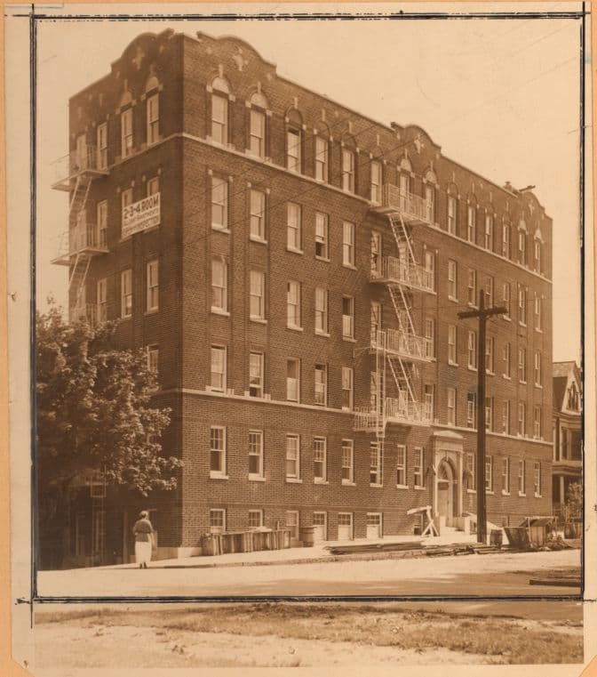 Bronx: Bainbridge Avenue - Mosholu Parkway South (East)