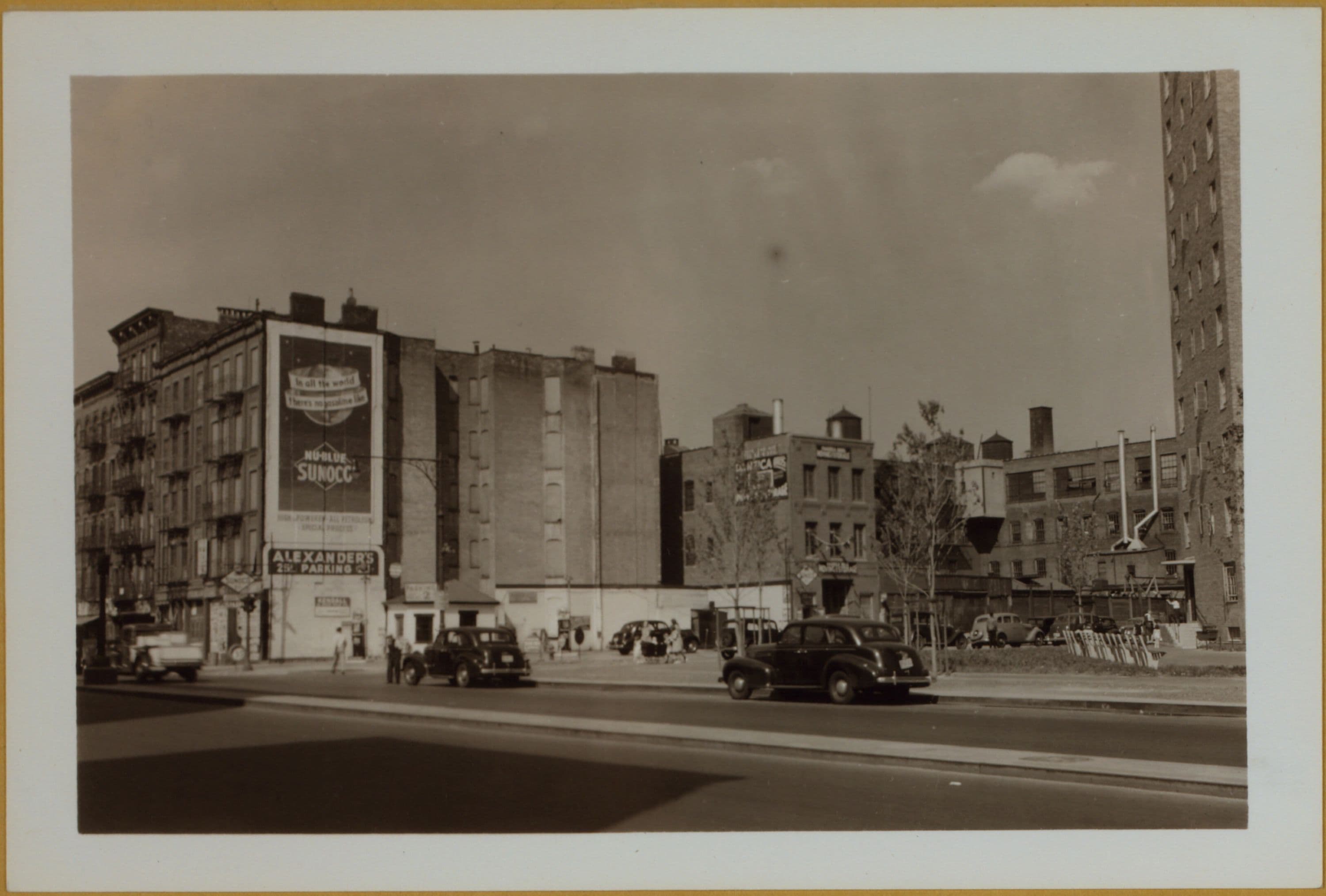 Manhattan: 1st Ave. - 105th St.