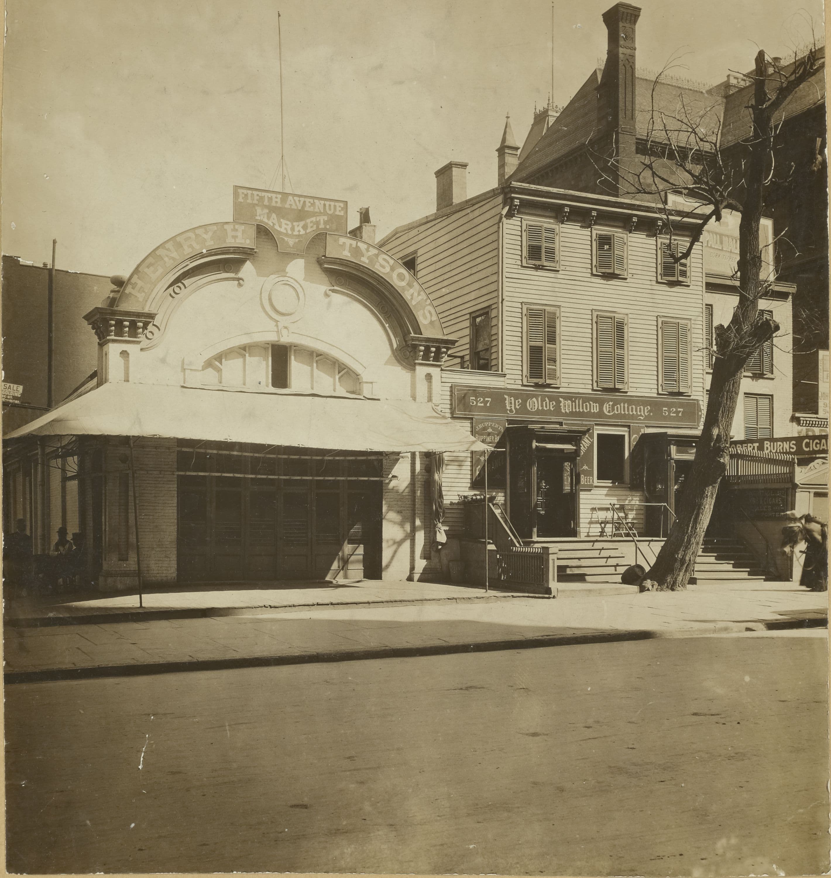 Manhattan: 5th Avenue - 44th Street