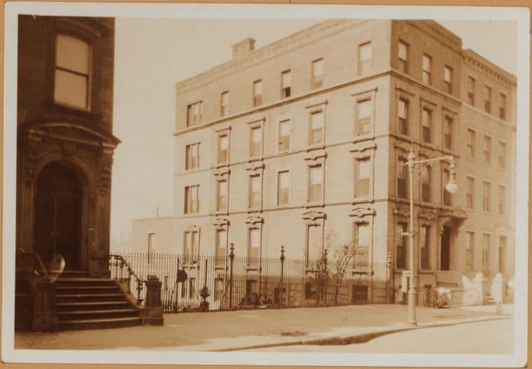 Brooklyn: Columbia Heights - Pineapple Street, 1922