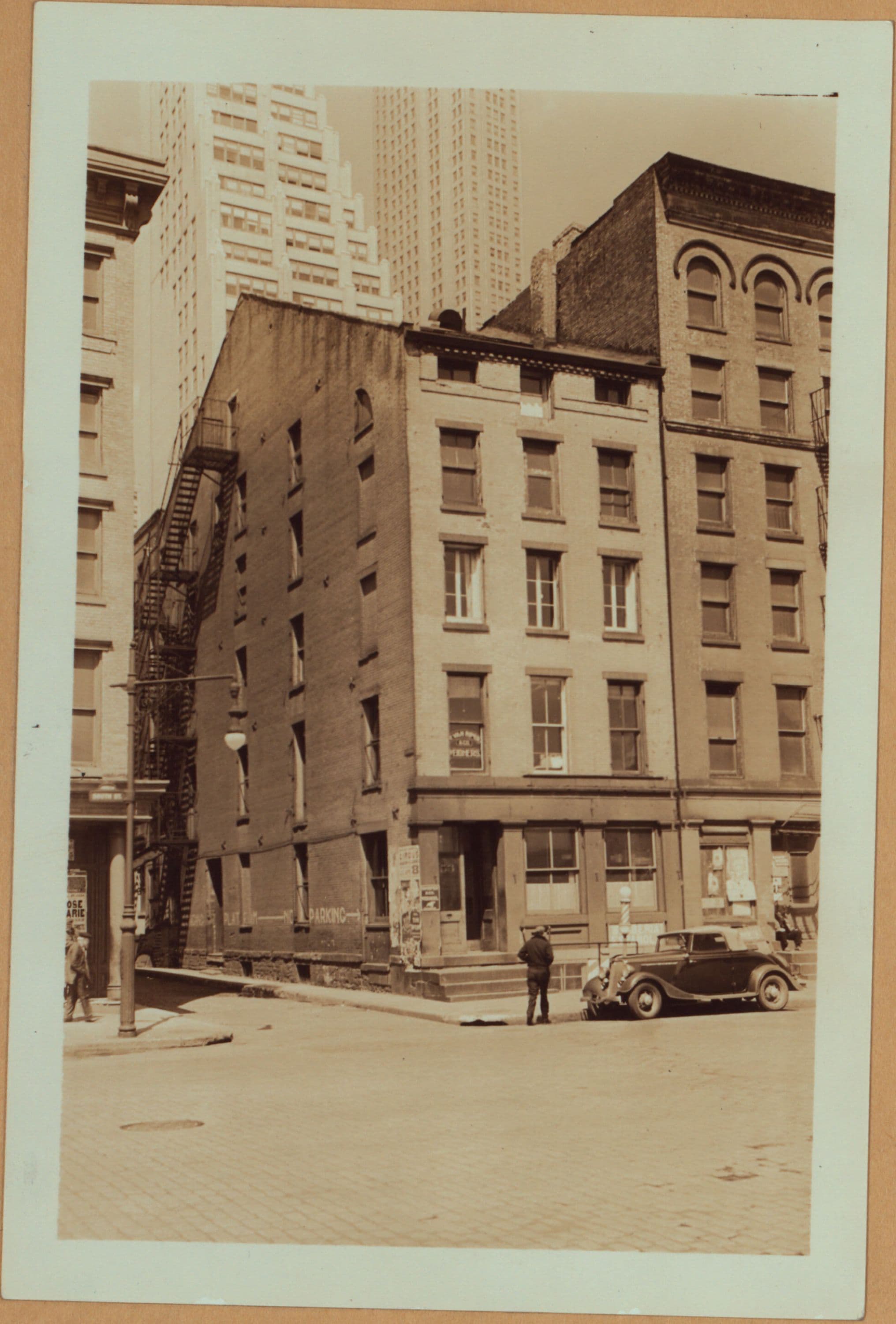Manhattan: South Street - Jones Lane